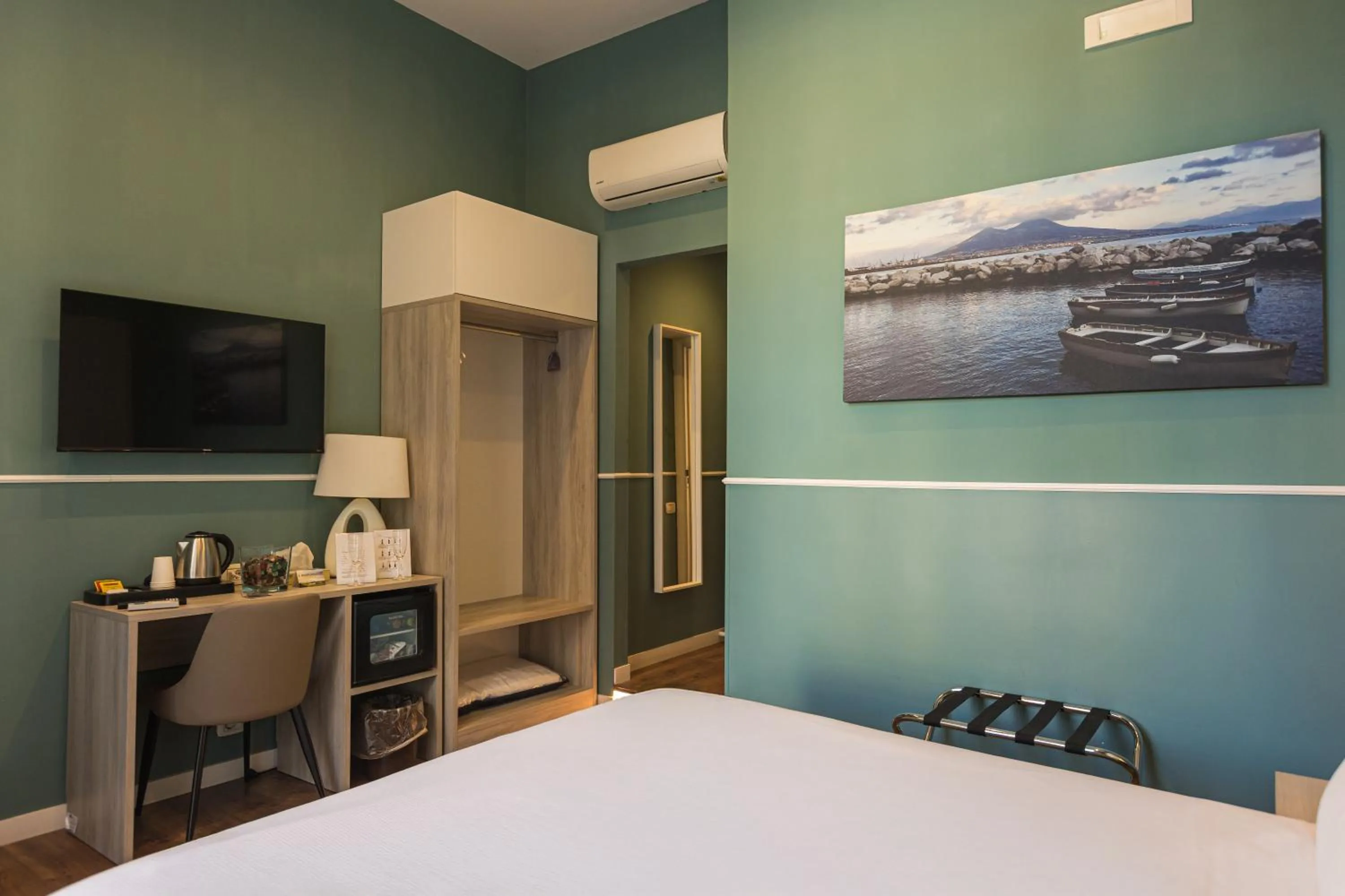 Photo of the whole room, Bed in Relais del Principe