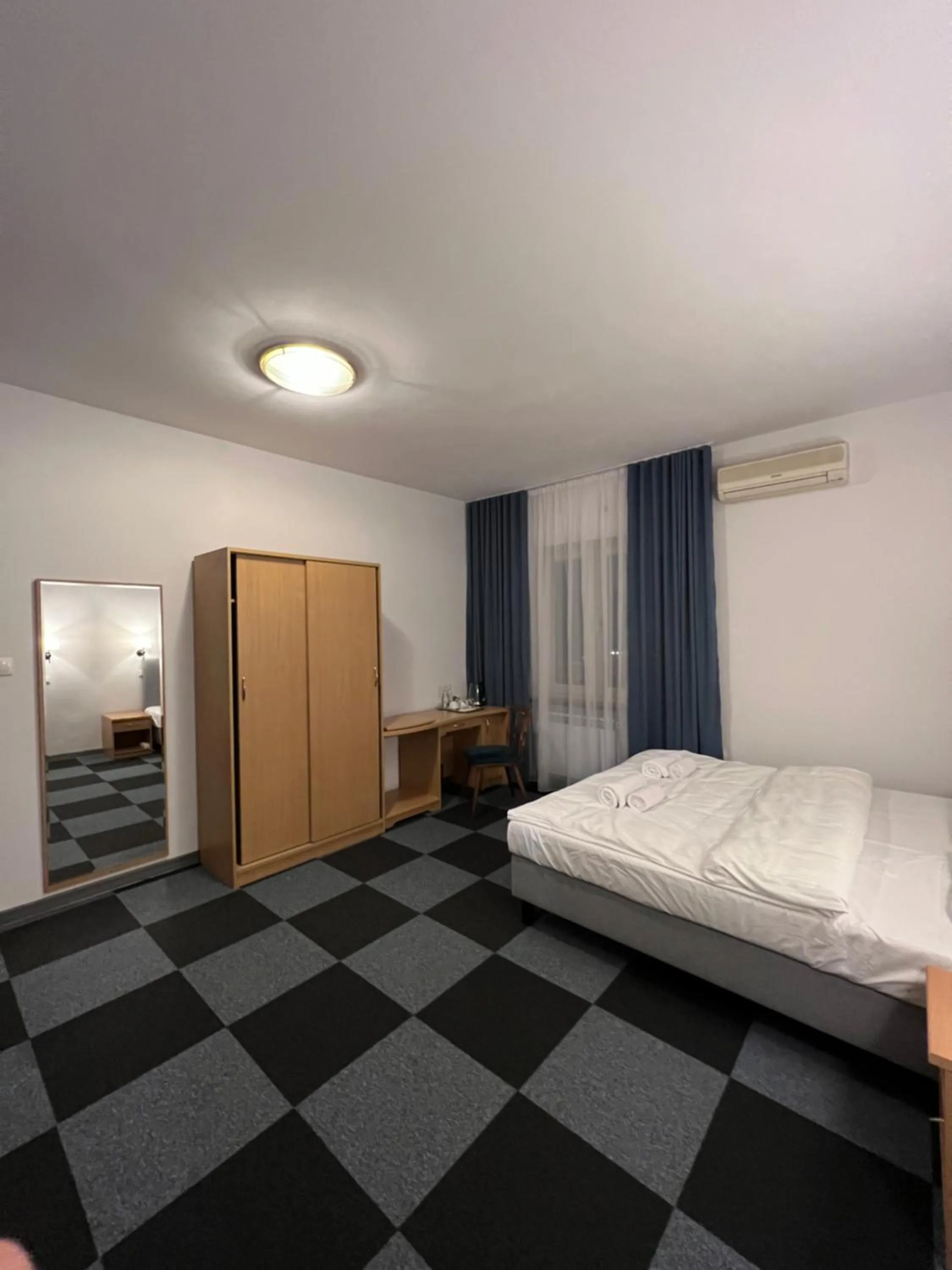 Bed in Lezzet PG B&B &TurkishRestaurant