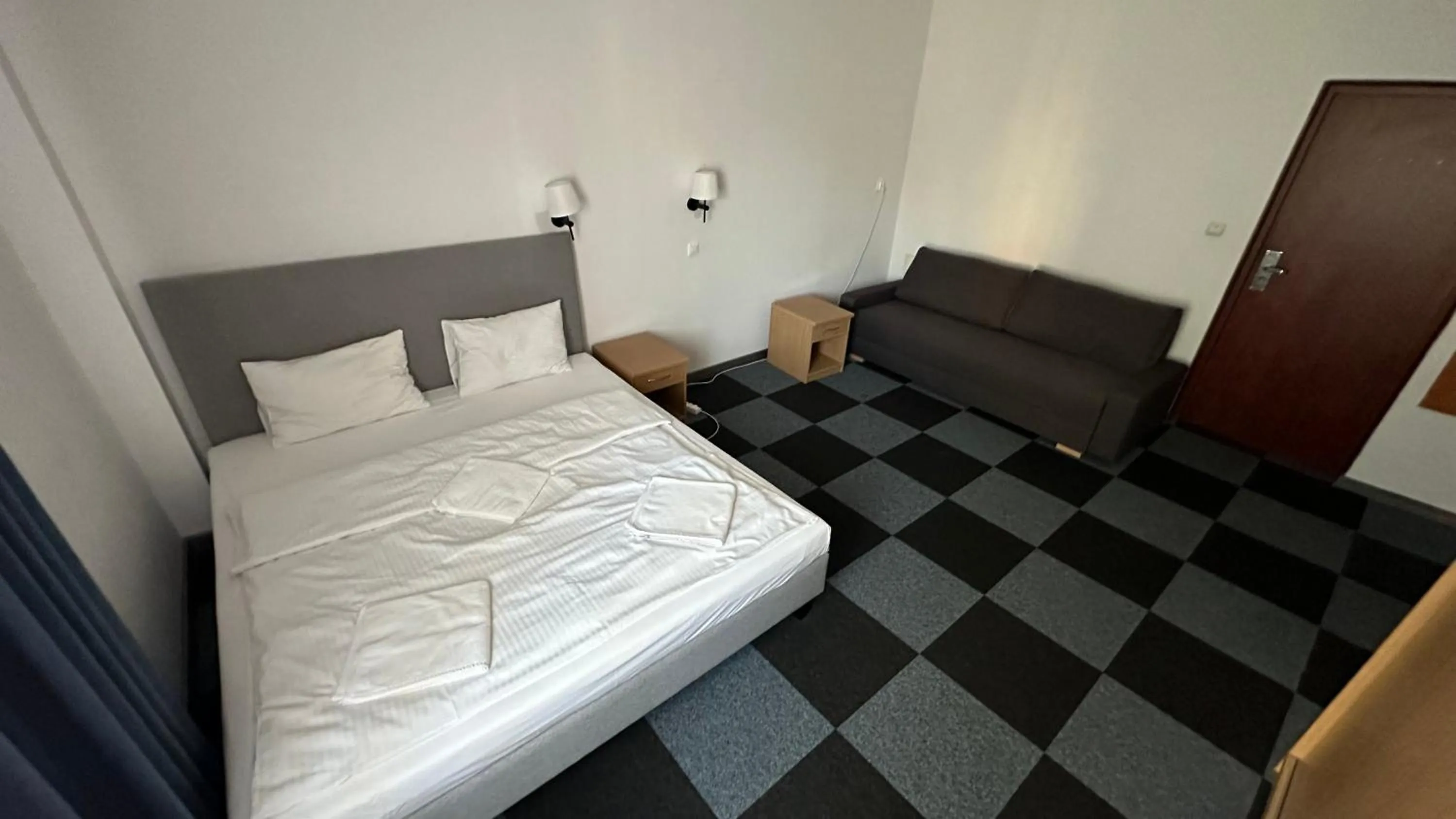 Photo of the whole room, Bed in Lezzet PG B&B &TurkishRestaurant