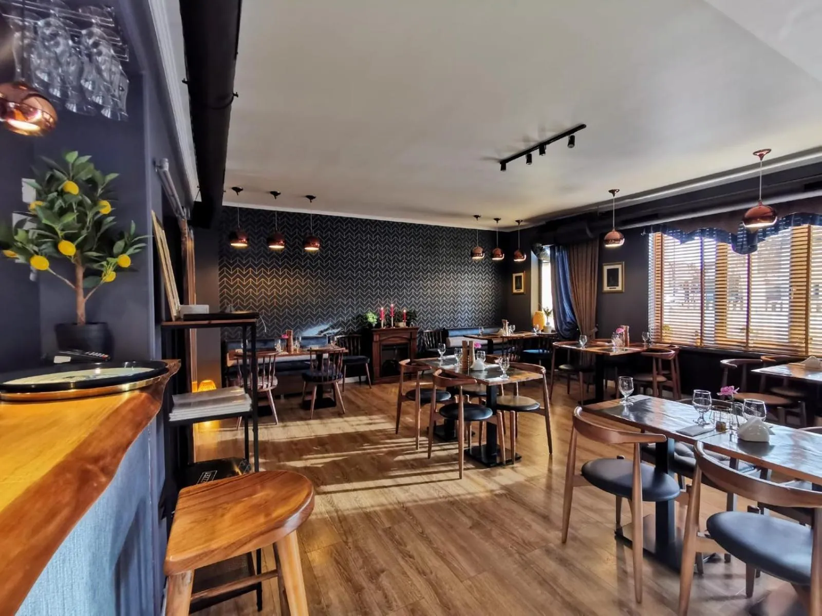 Restaurant/places to eat in Lezzet PG B&B &TurkishRestaurant