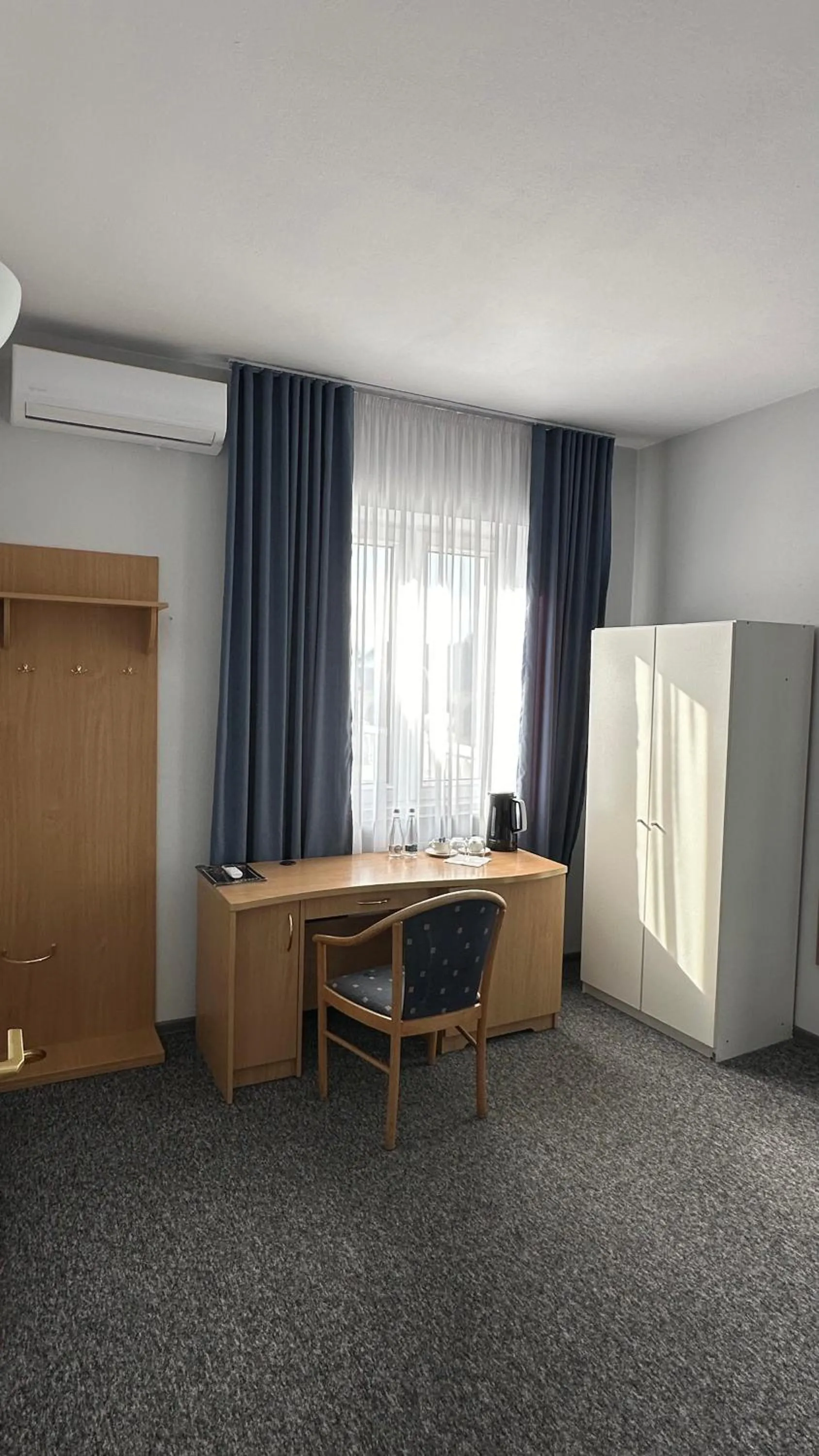 hair dresser in Lezzet PG B&B &TurkishRestaurant