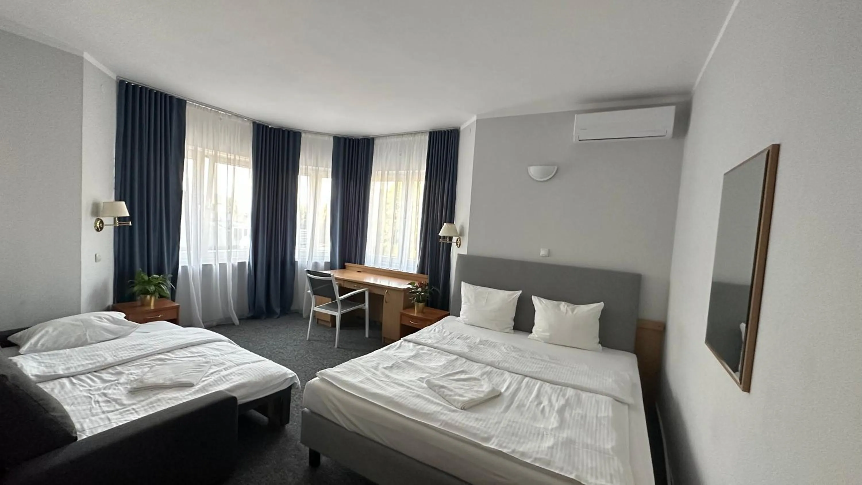 Bed in Lezzet PG B&B &TurkishRestaurant