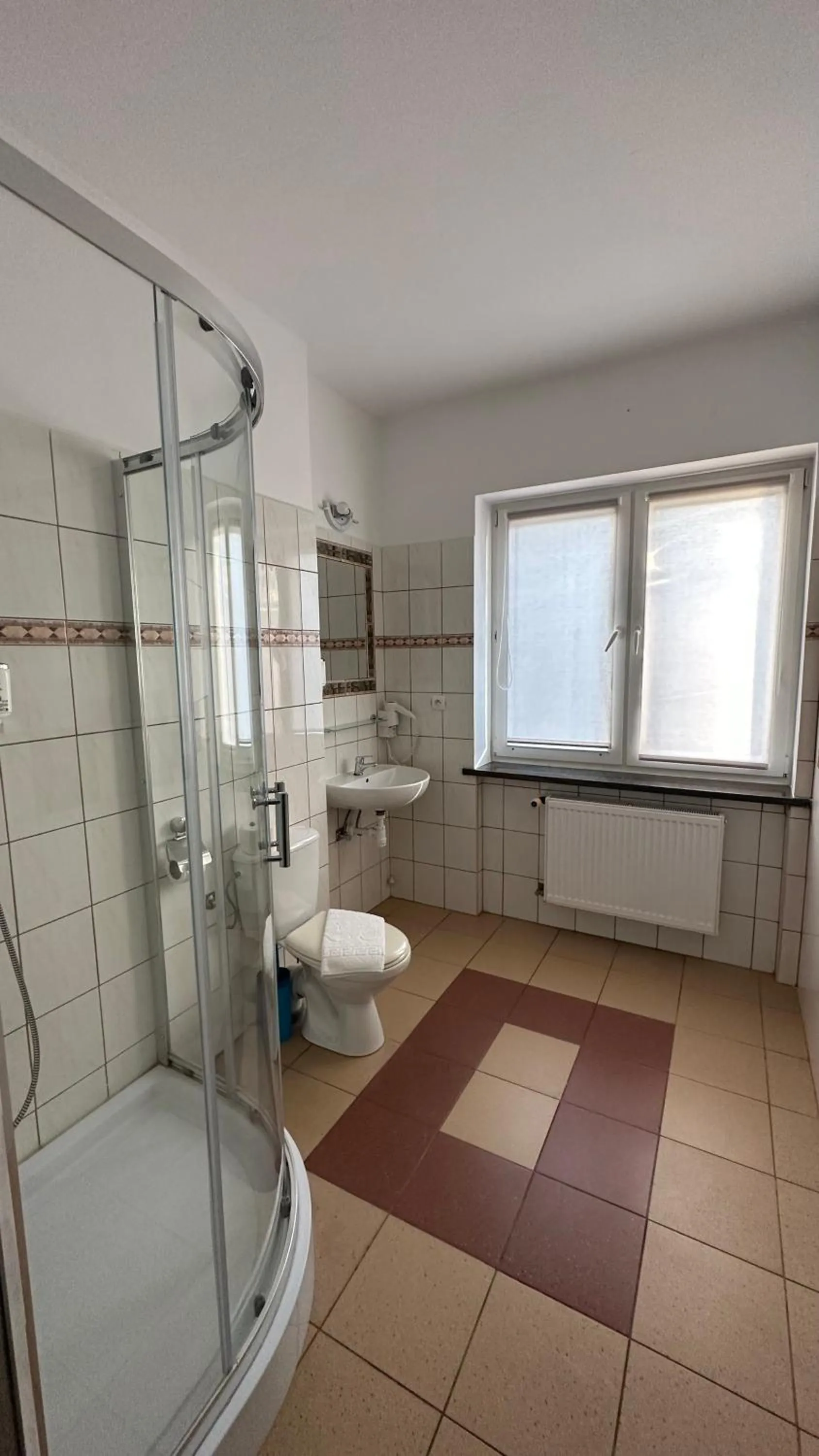 Shower in Lezzet PG B&B &TurkishRestaurant