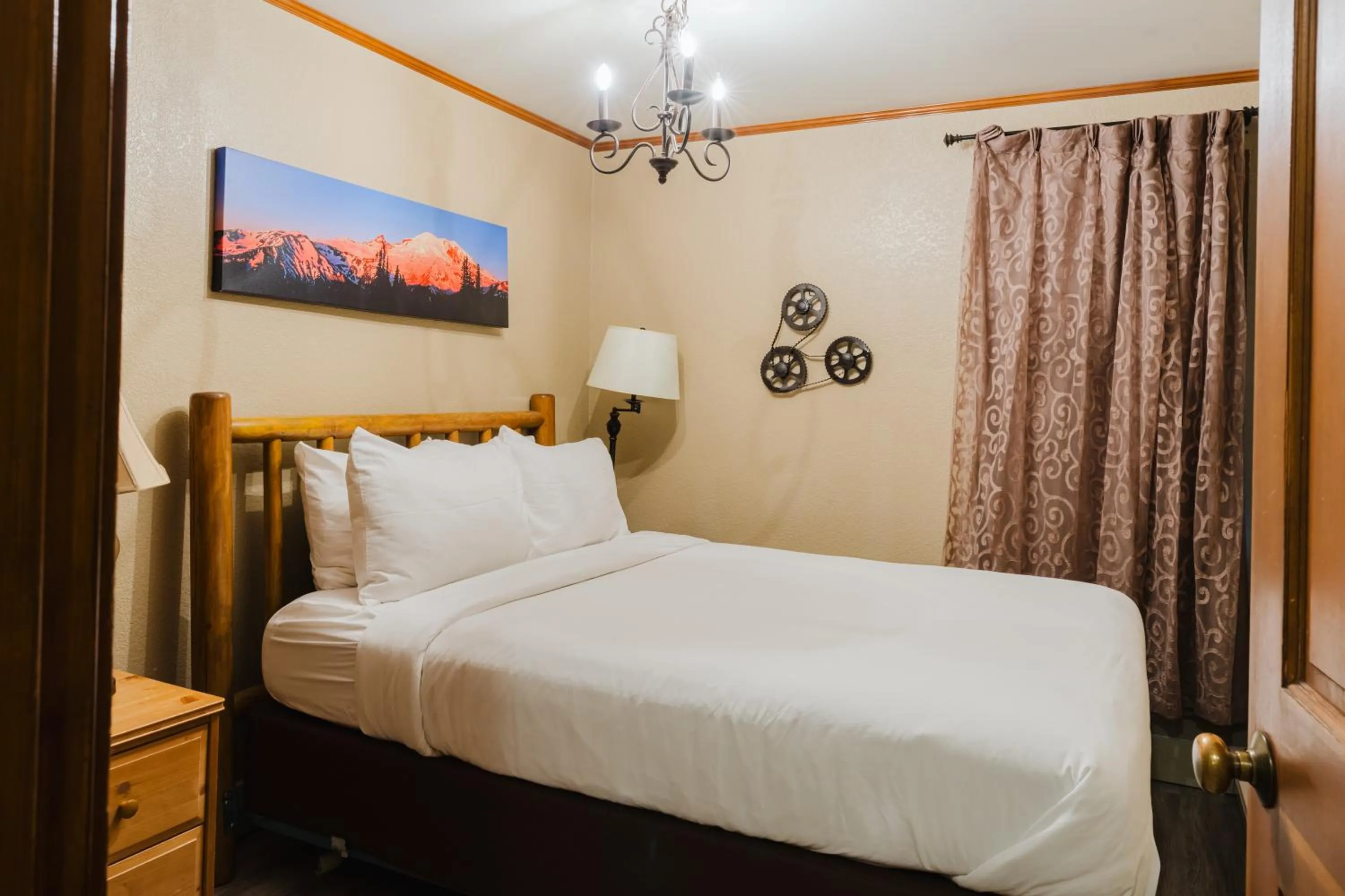 Bed in LOGE Alta Crystal