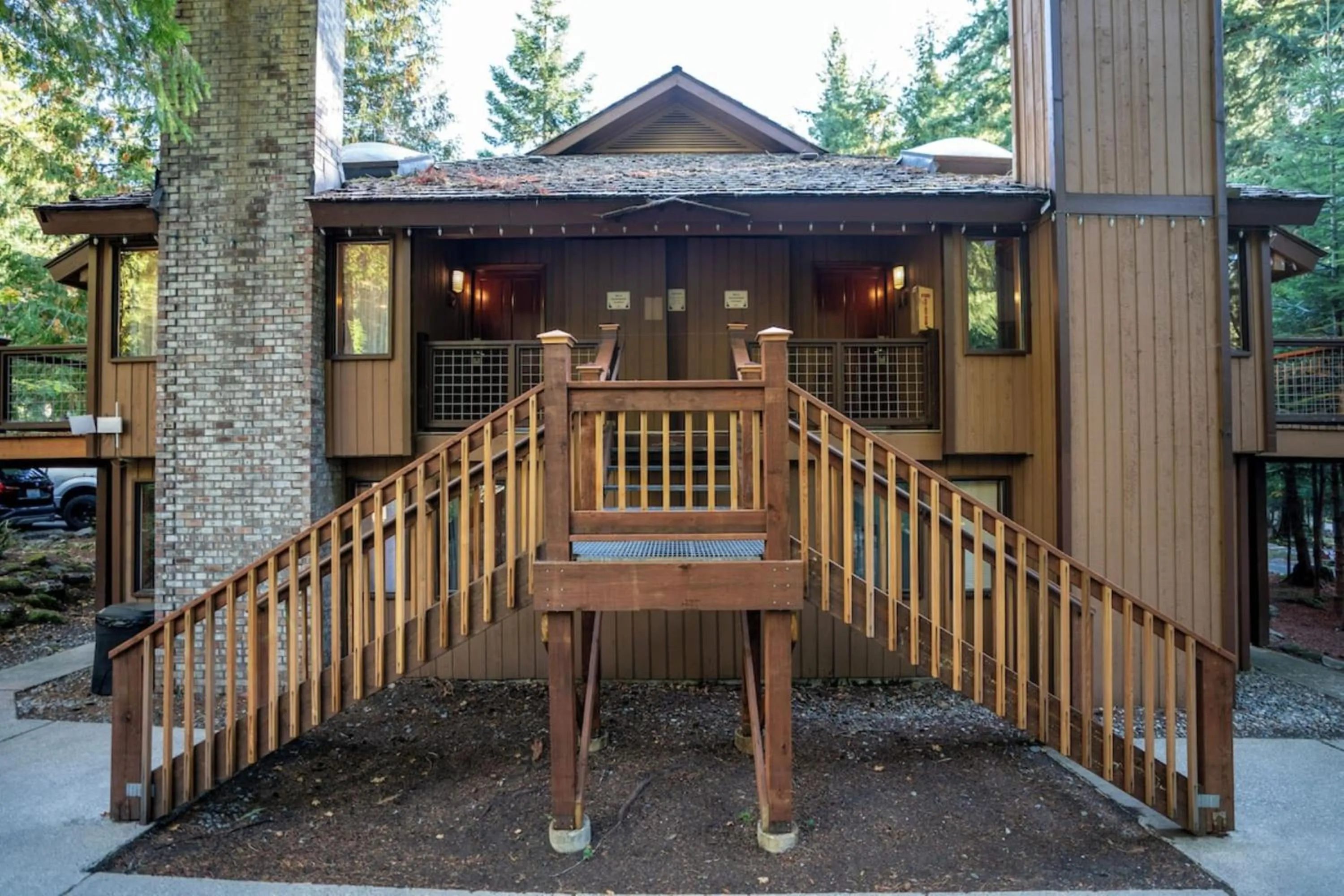 Property building in LOGE Alta Crystal