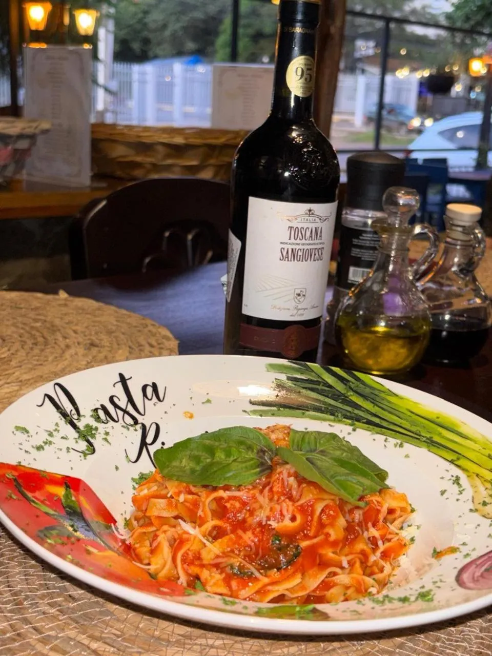 Restaurant/places to eat in Hotel Boruca Tamarindo