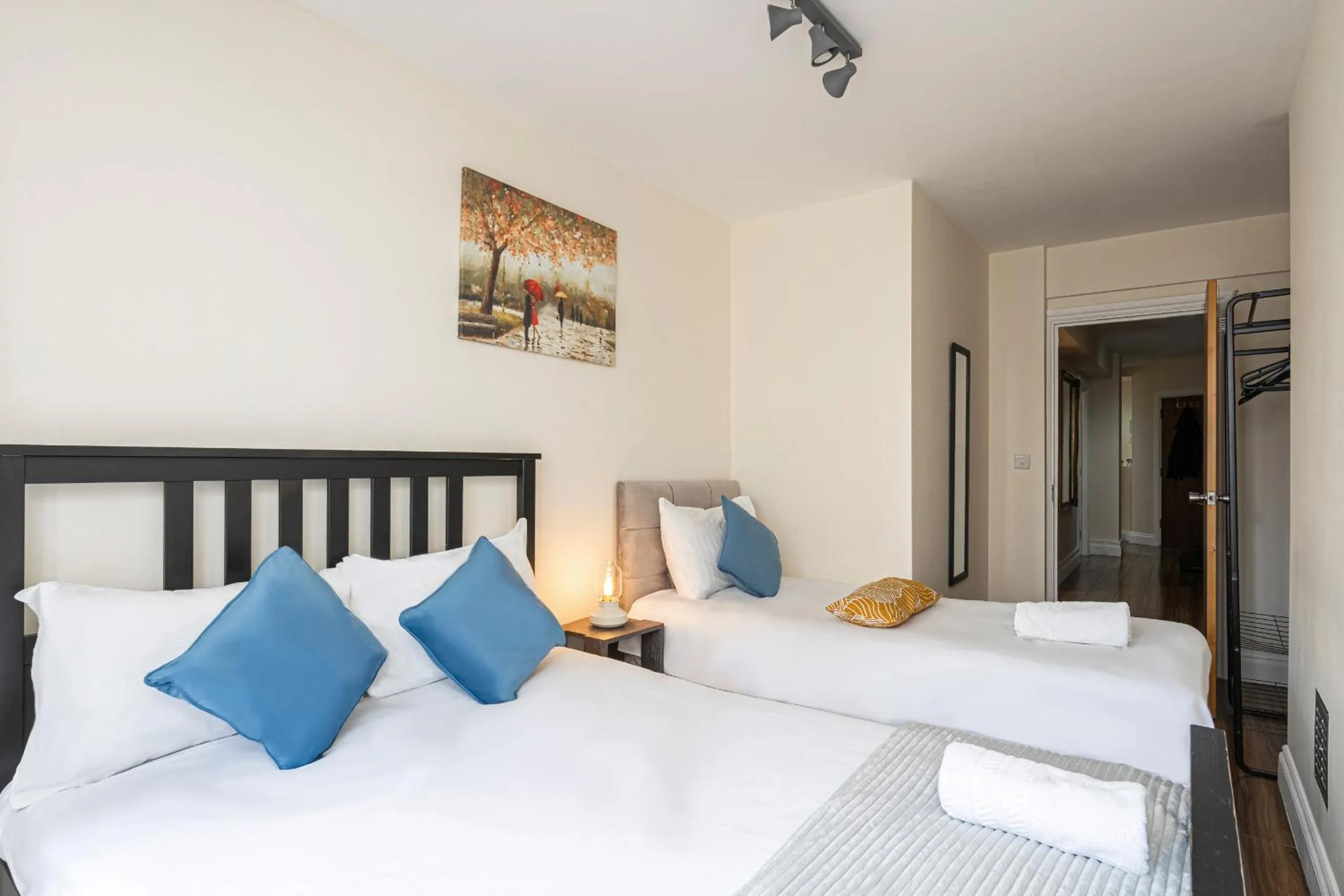 Bedroom, Bed in Nice 3 Bedrooms apartment near Hyde Park & Oxford St