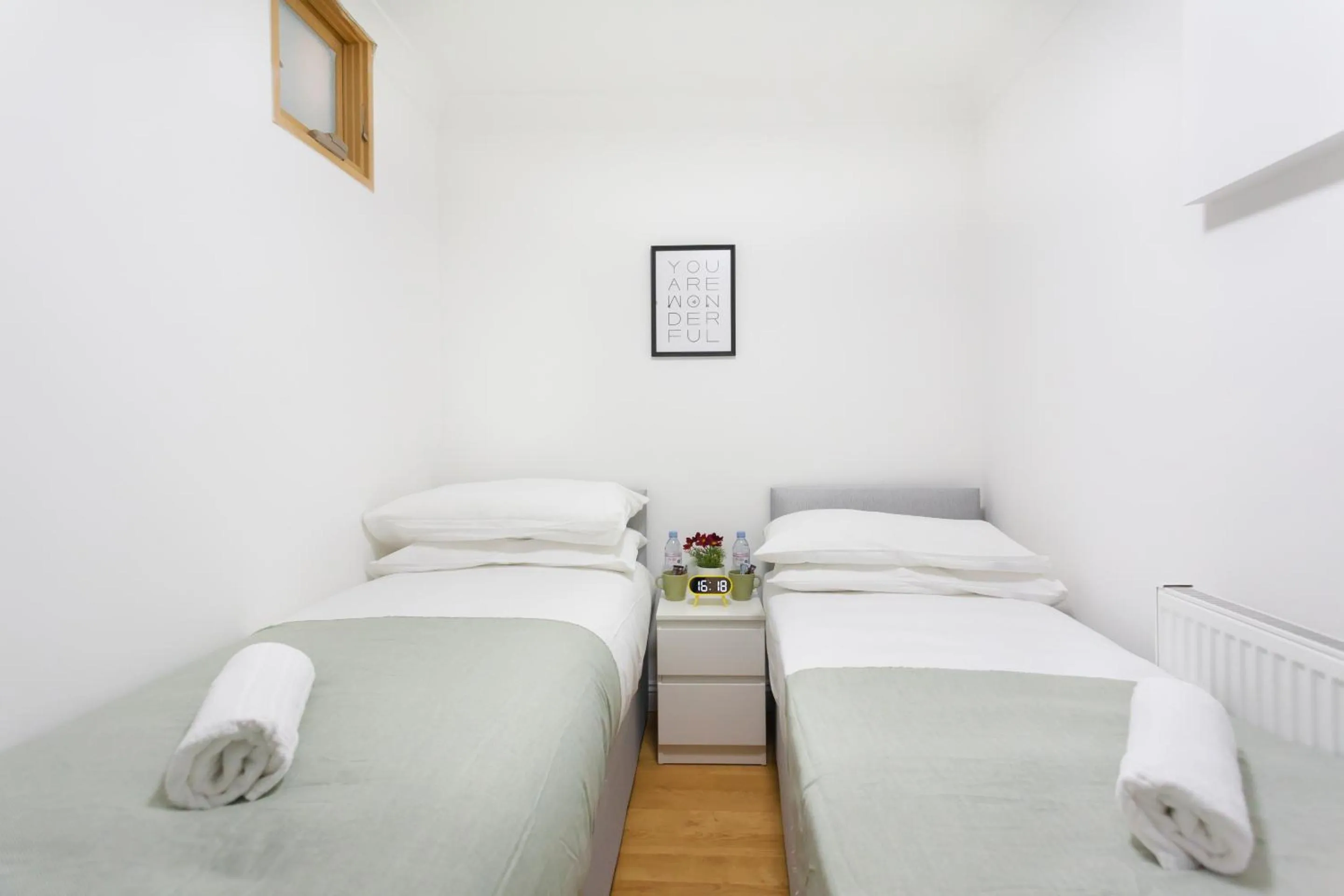 Bedroom, Bed in London Eurostar Budget Rooms