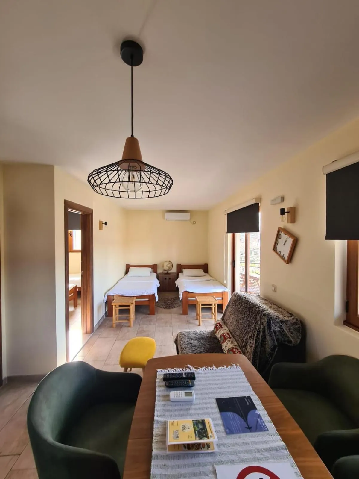 Bed in Apartments Aerodrom