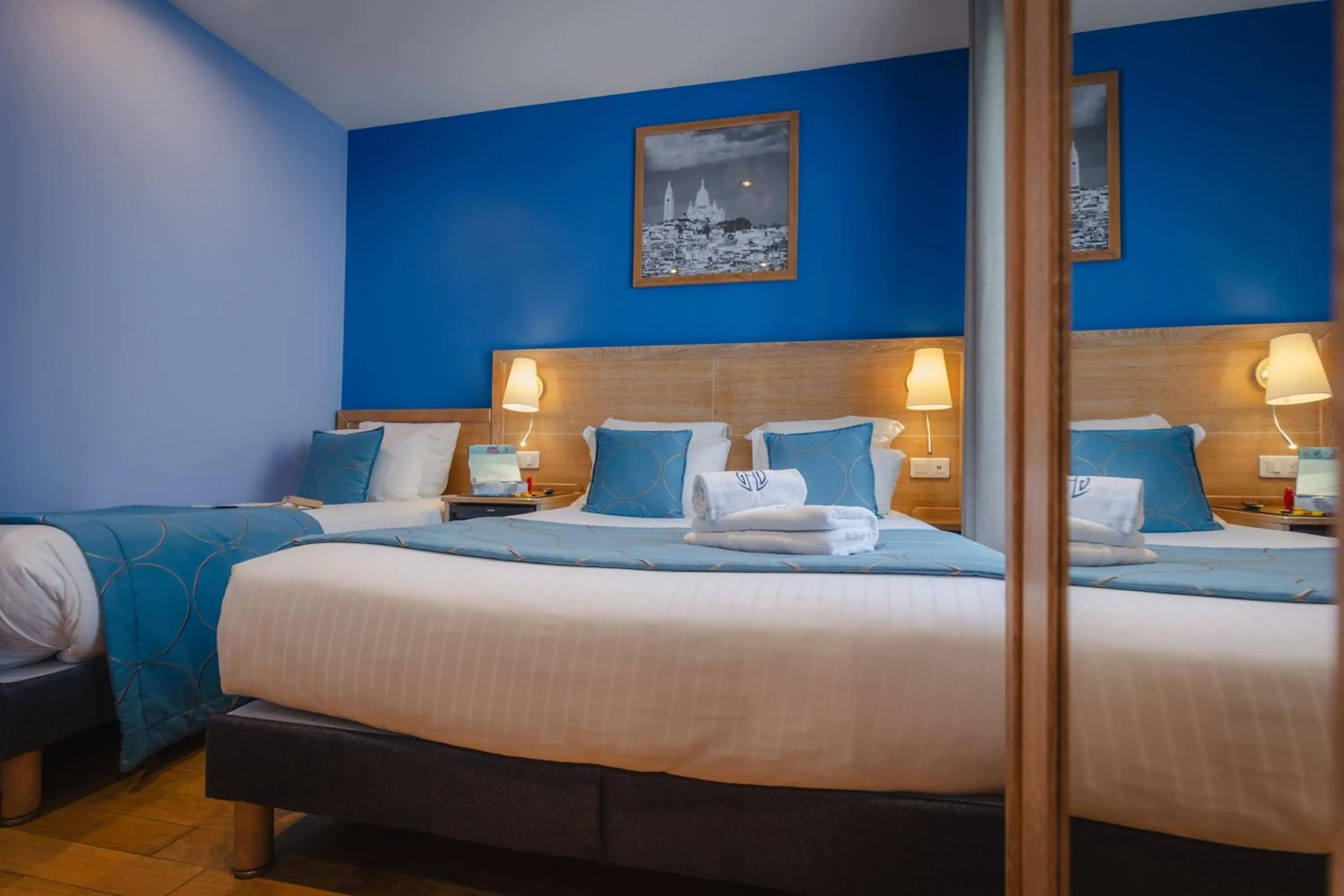 Bedroom, Bed in Grand Hotel Dore