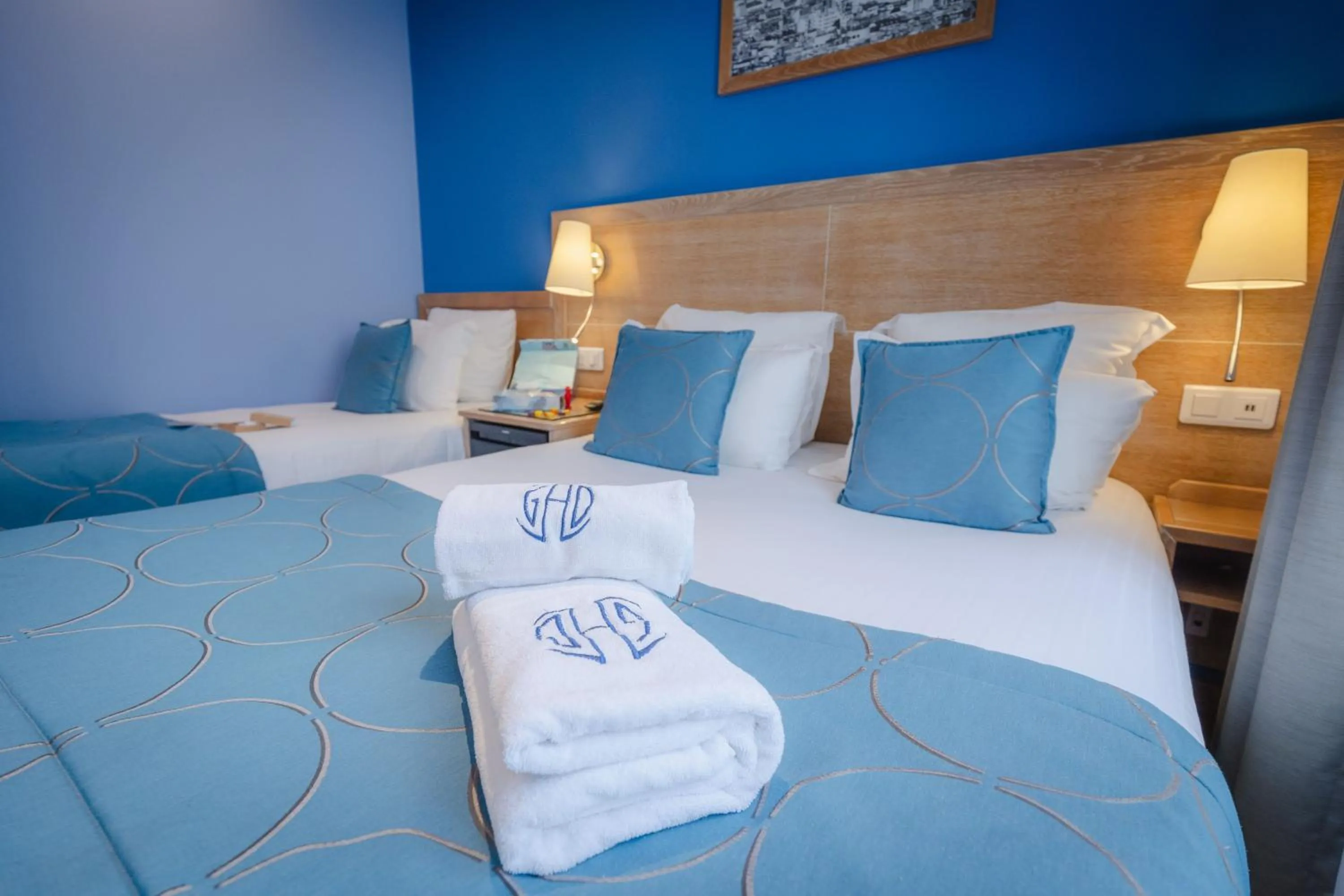 Photo of the whole room, Bed in Grand Hotel Dore