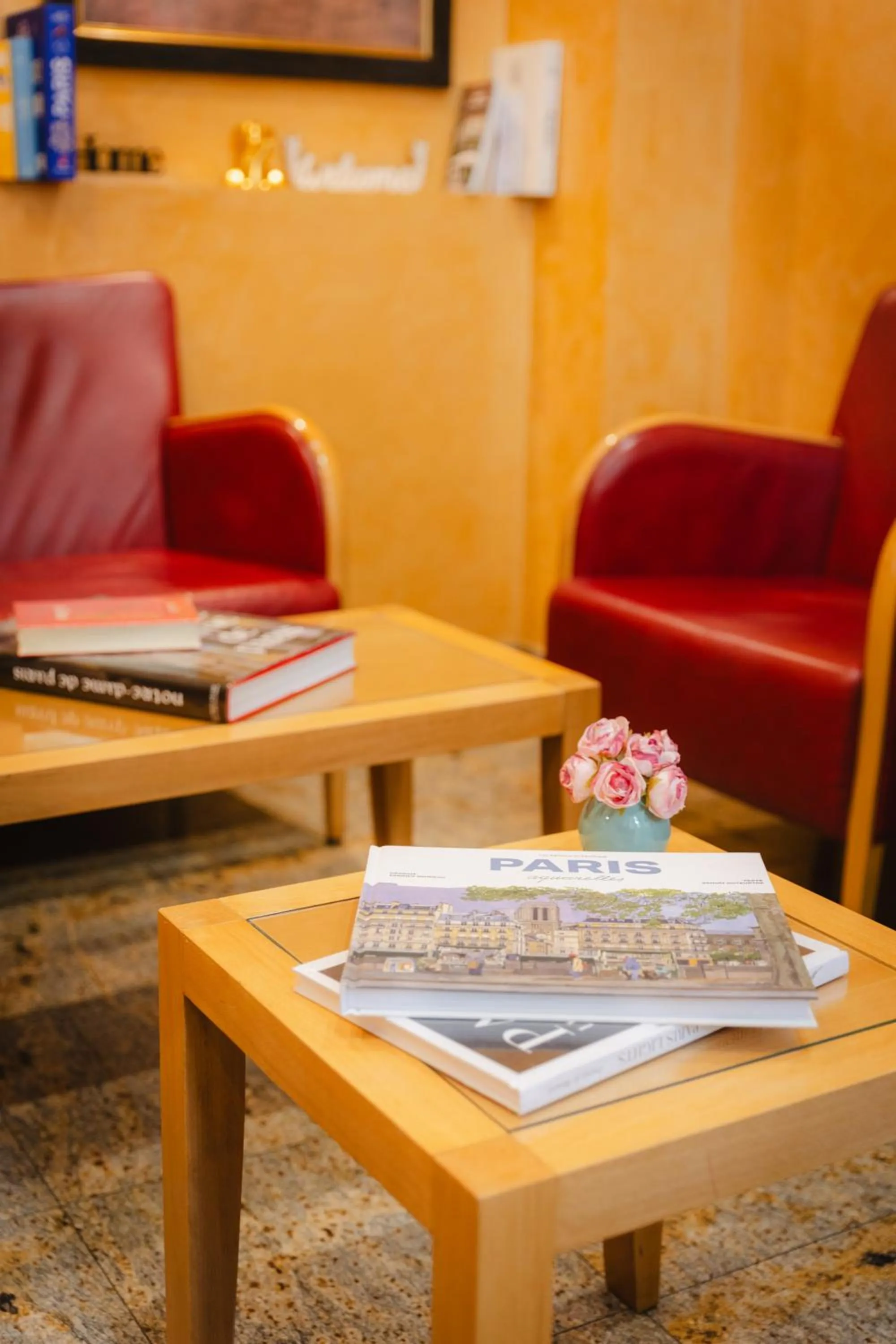 Seating area in Grand Hotel Dore