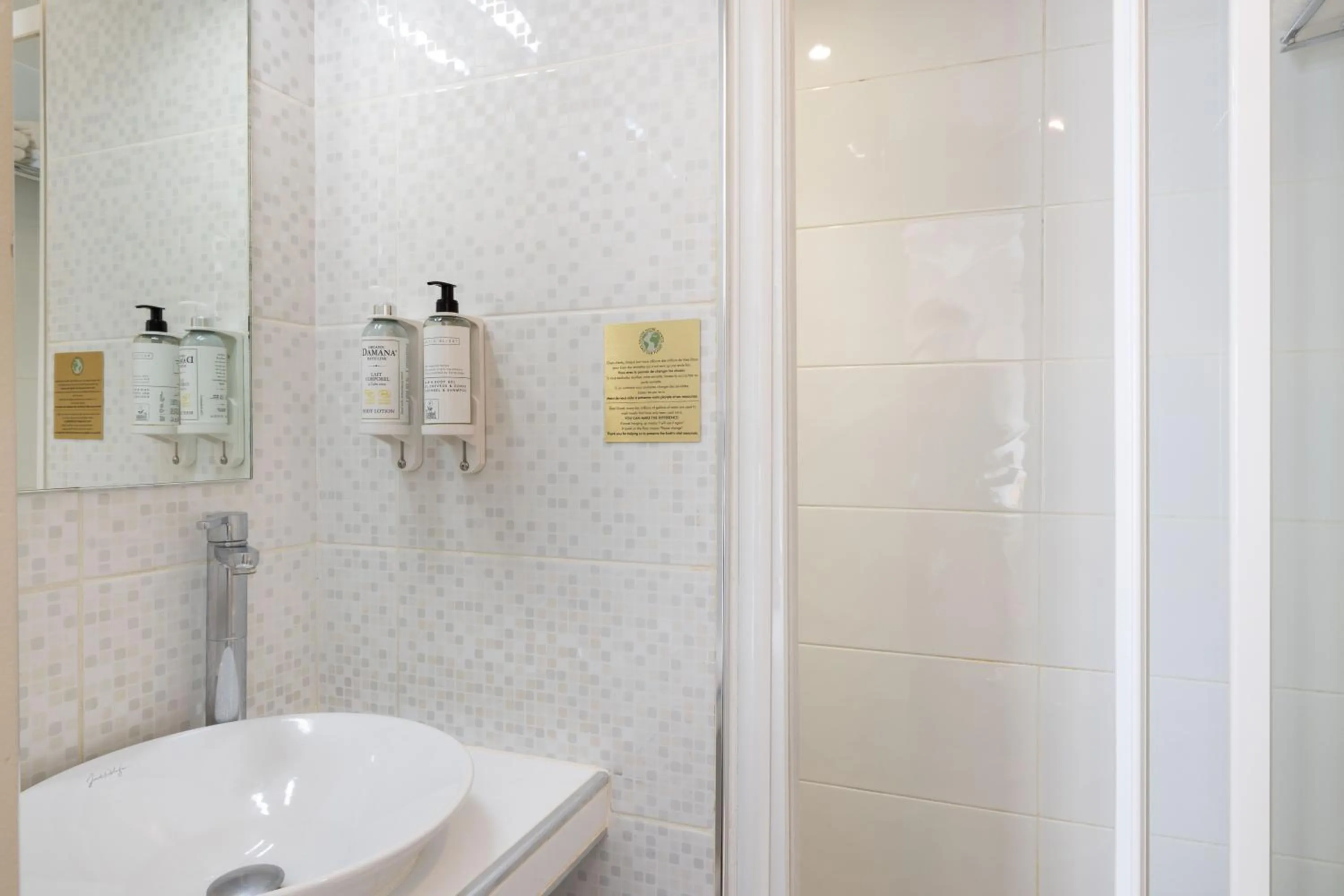 Bathroom in Villa des Ambassadeurs