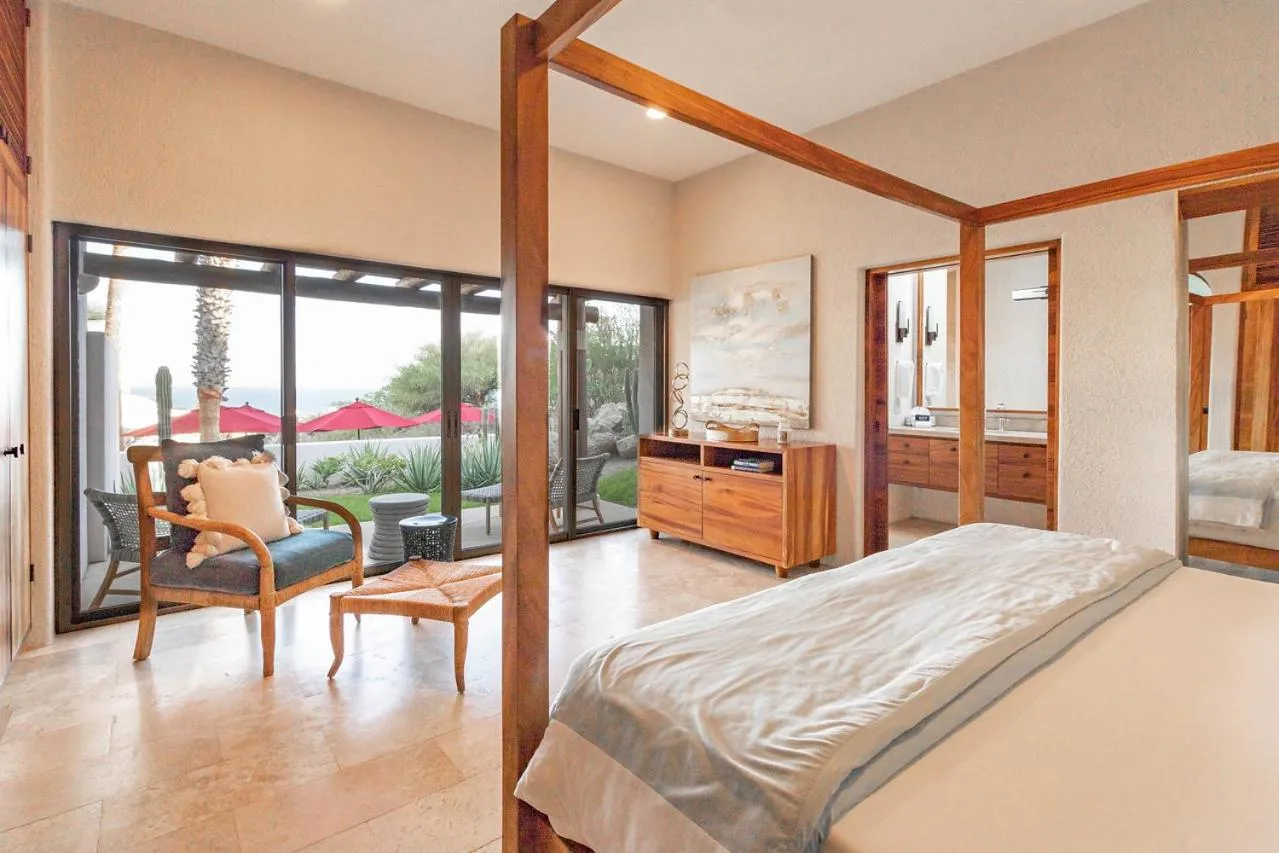 Contemporary Villa with 2 Pools, Walking Distance to Beach and Butler Included