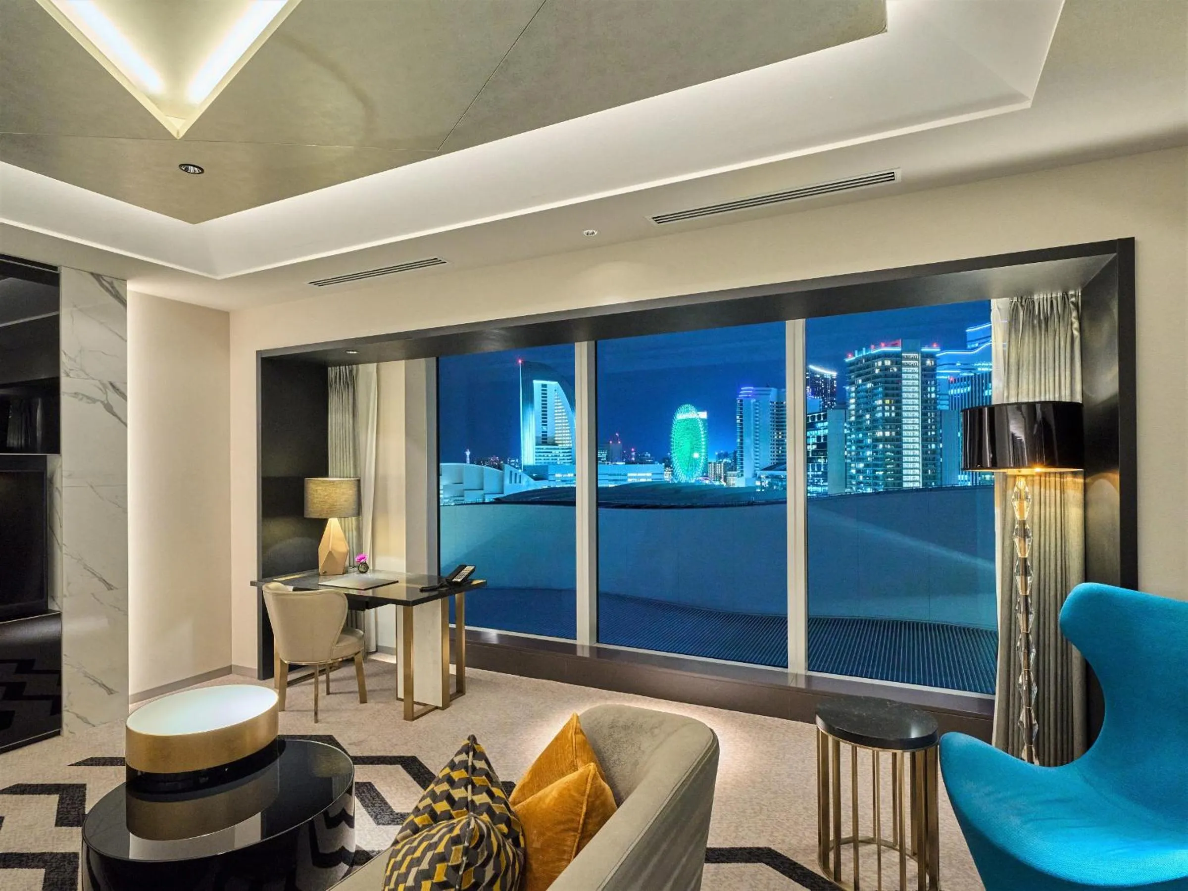 Living room in The Kahala Hotel & Resort Yokohama