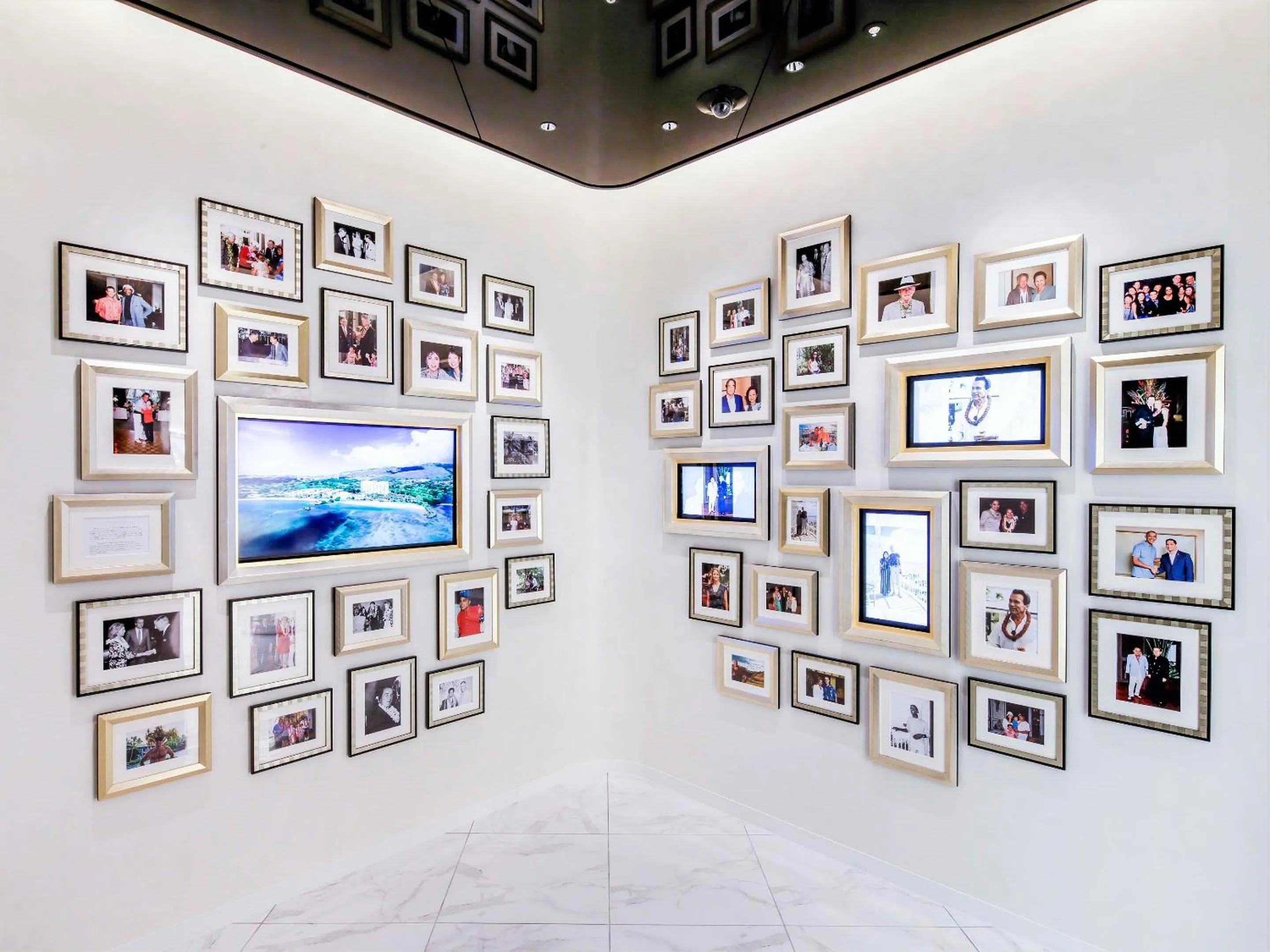 Shopping Area in The Kahala Hotel & Resort Yokohama