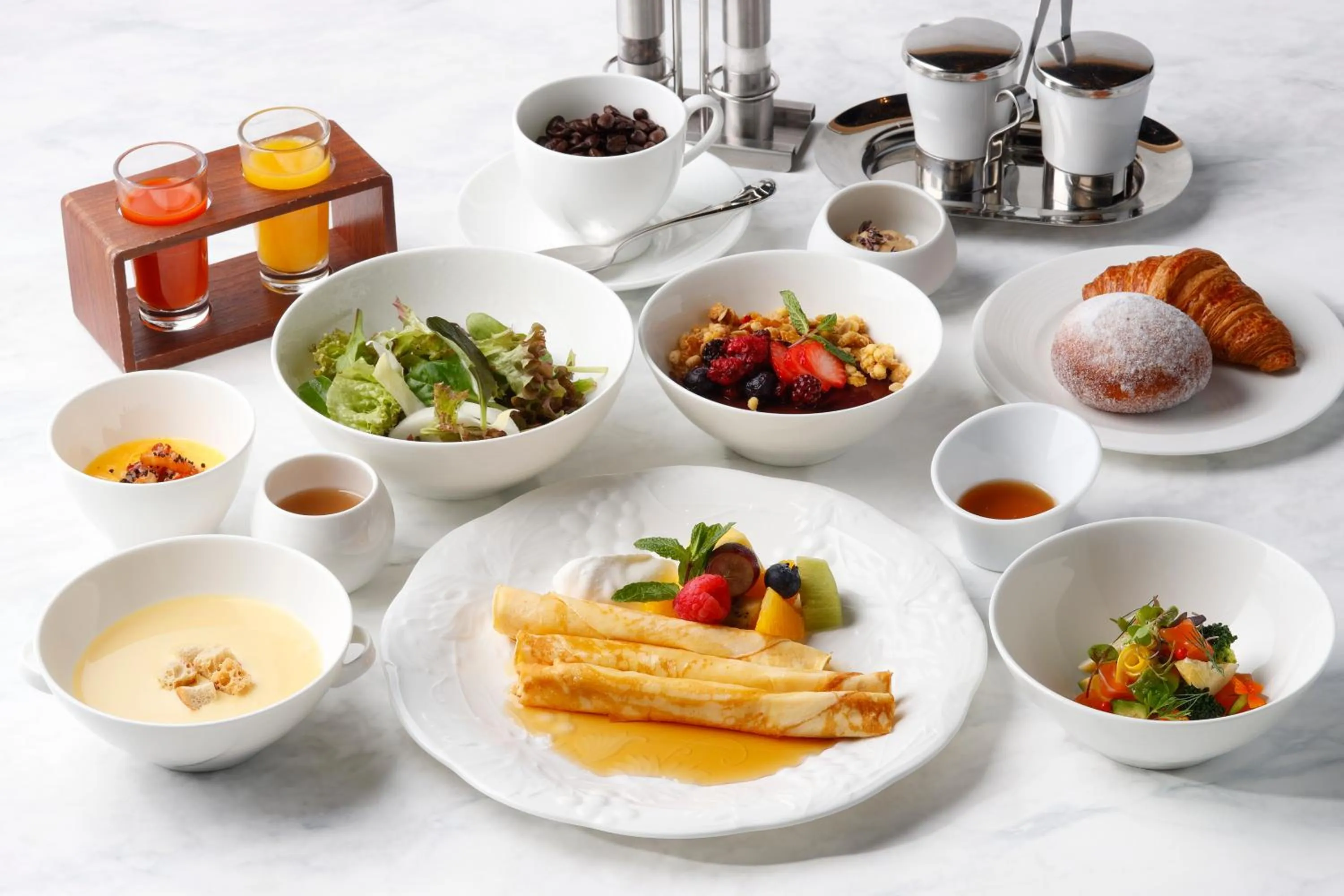 Breakfast in The Kahala Hotel & Resort Yokohama