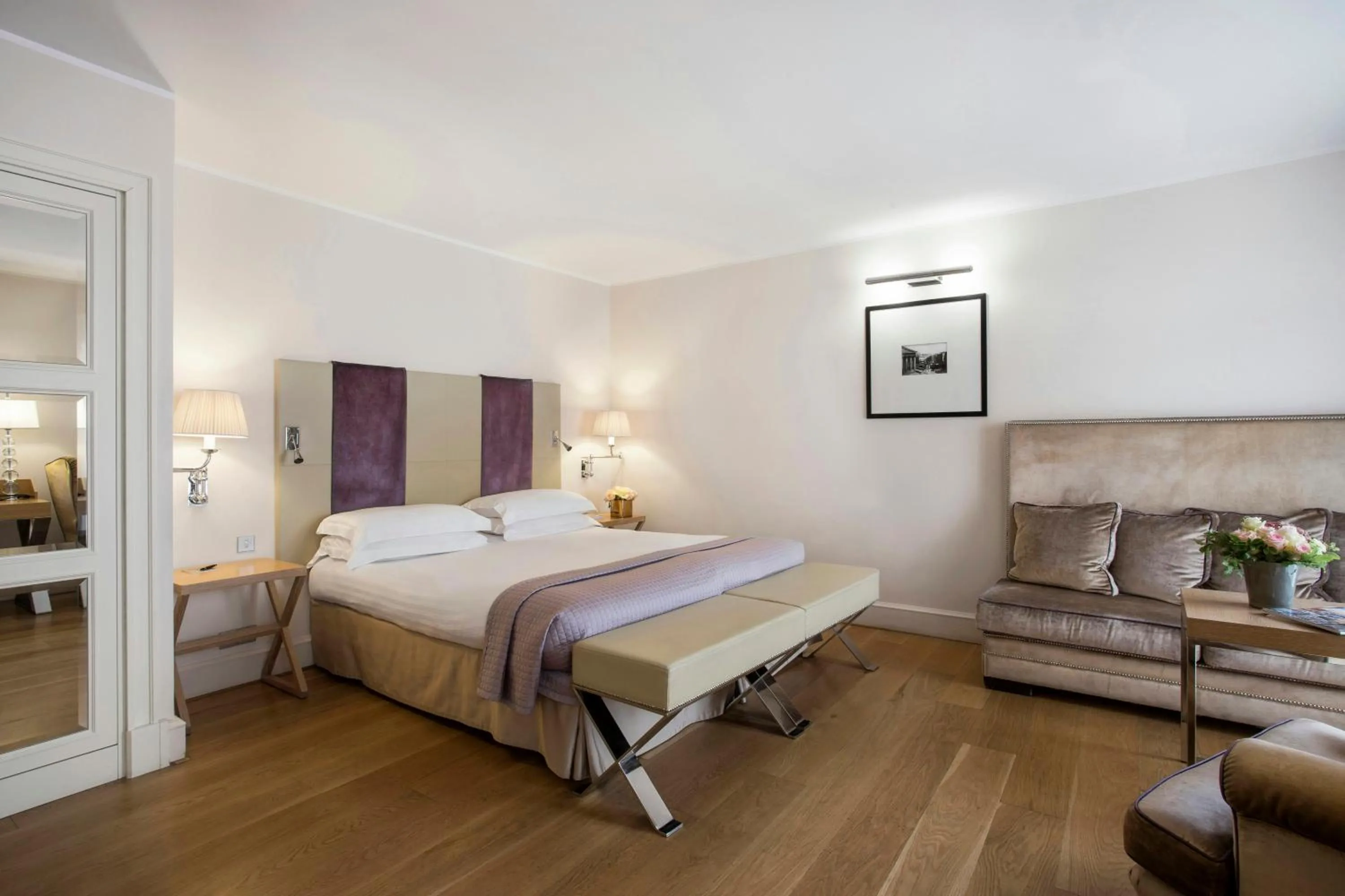 Photo of the whole room, Bed in Castille Paris – Starhotels Collezione
