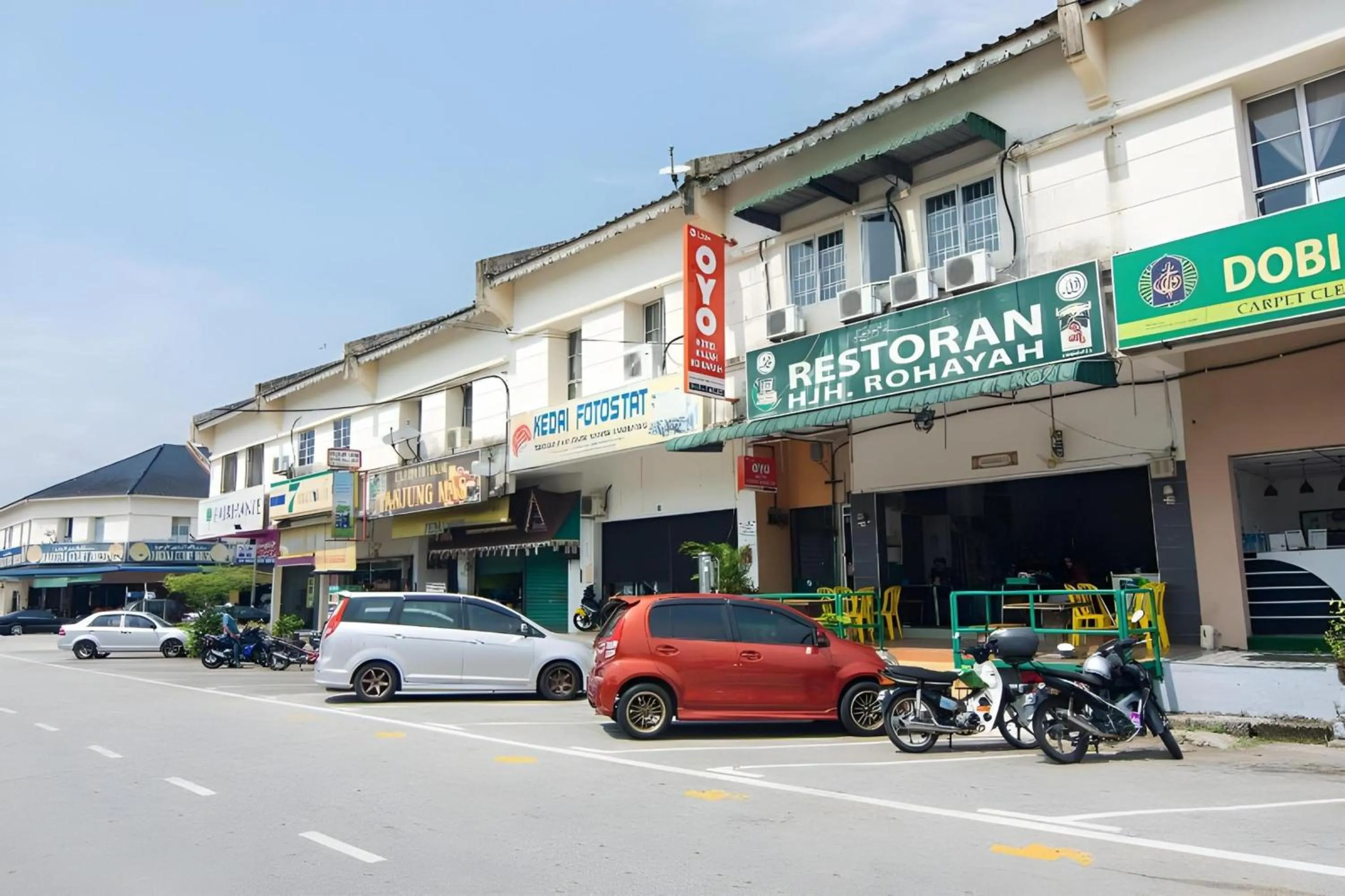 Property building in Hotel O Hajah Rohayah