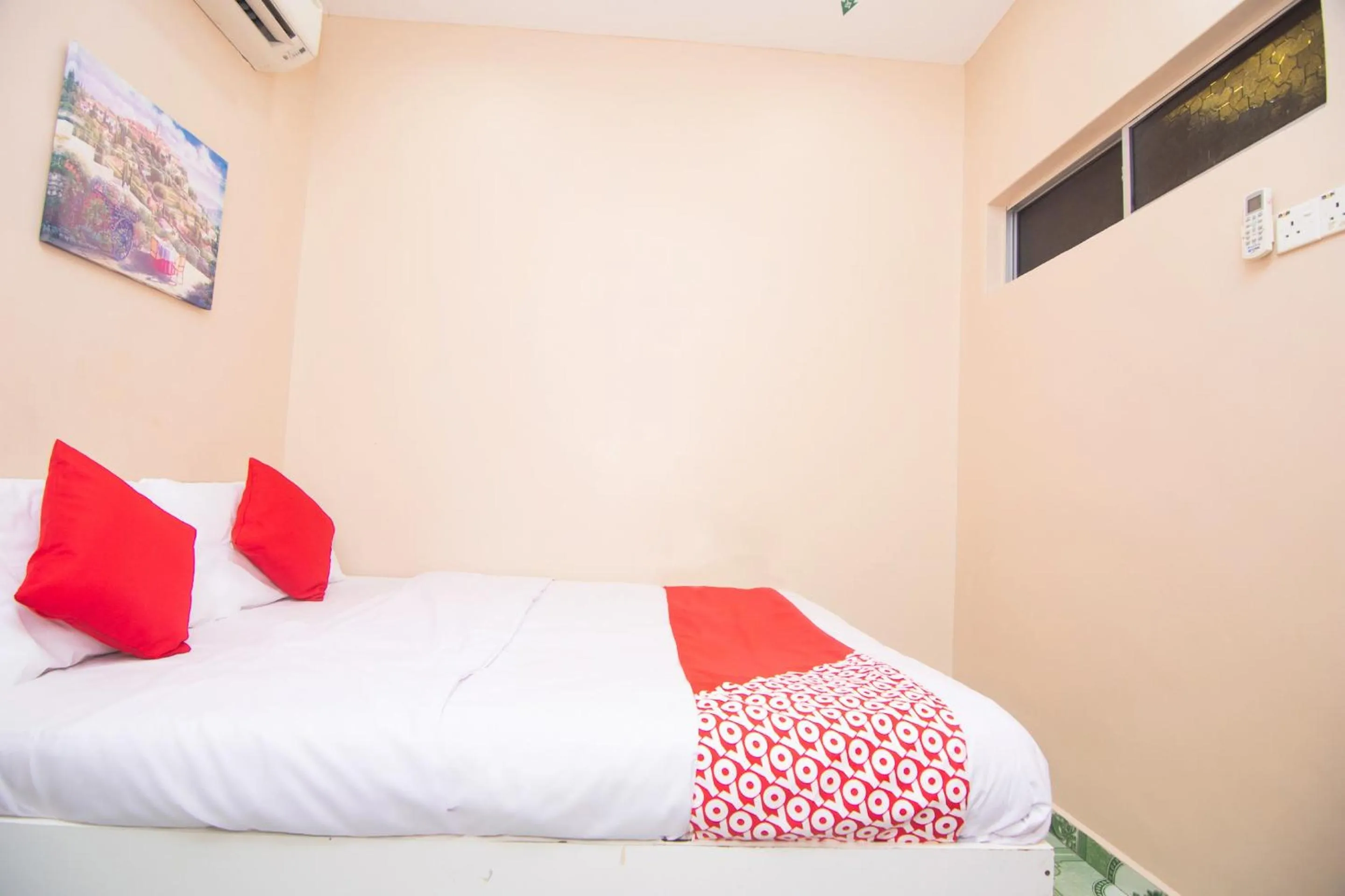 Bedroom, Bed in Hotel O Hajah Rohayah