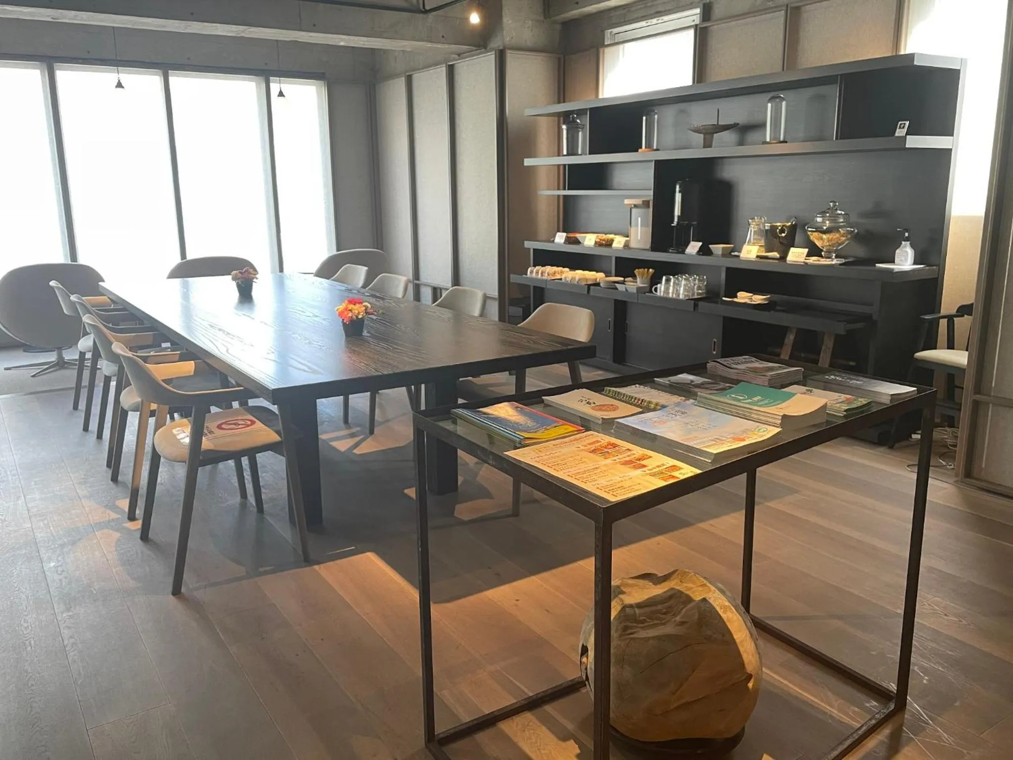 Lounge or bar in THE HOTELS HAKATA KASANE Bayside