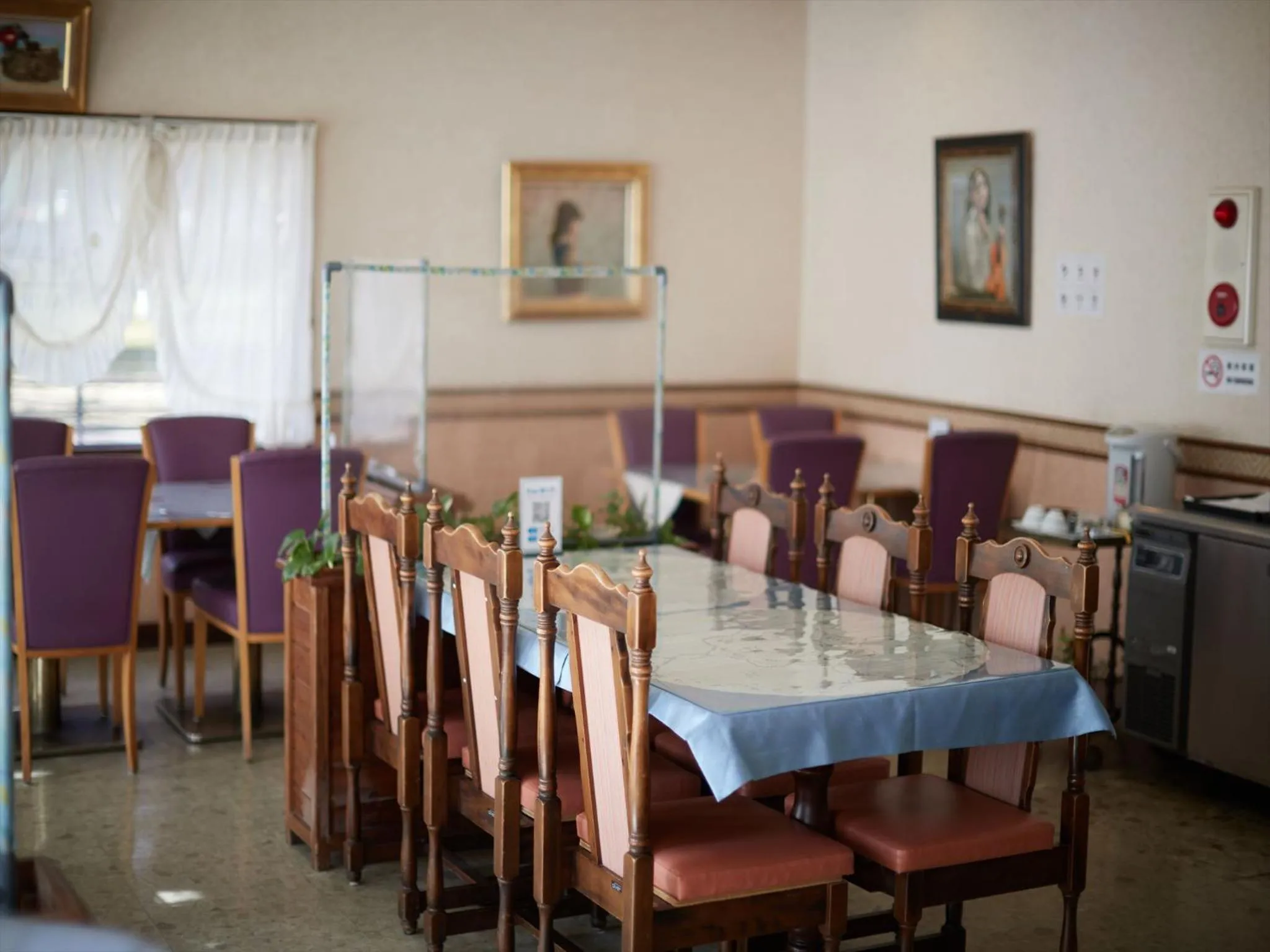 Restaurant/places to eat in Crown Hotel Okinawa