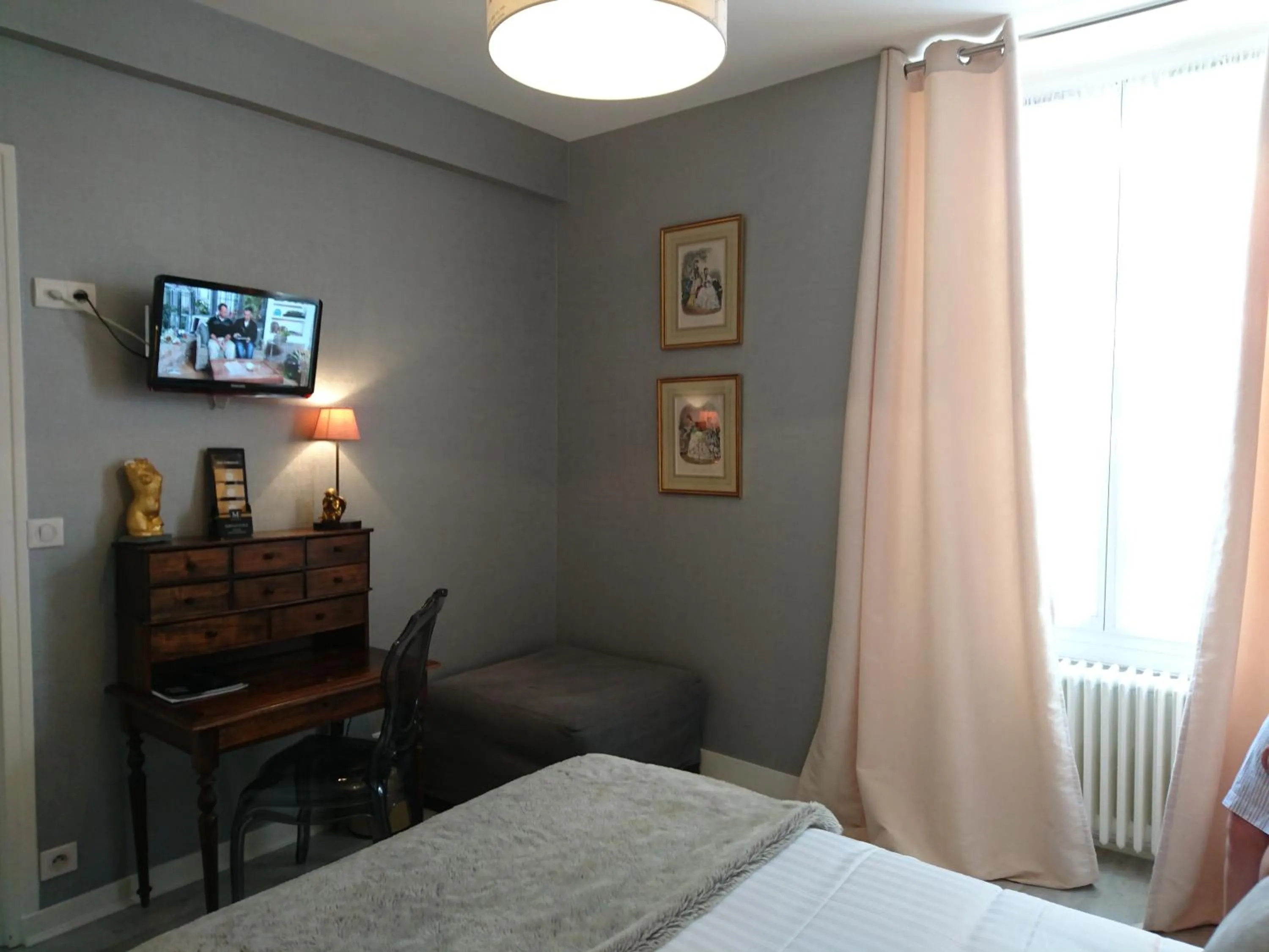 Photo of the whole room, Bed in Logis Hotel Villa Marjane