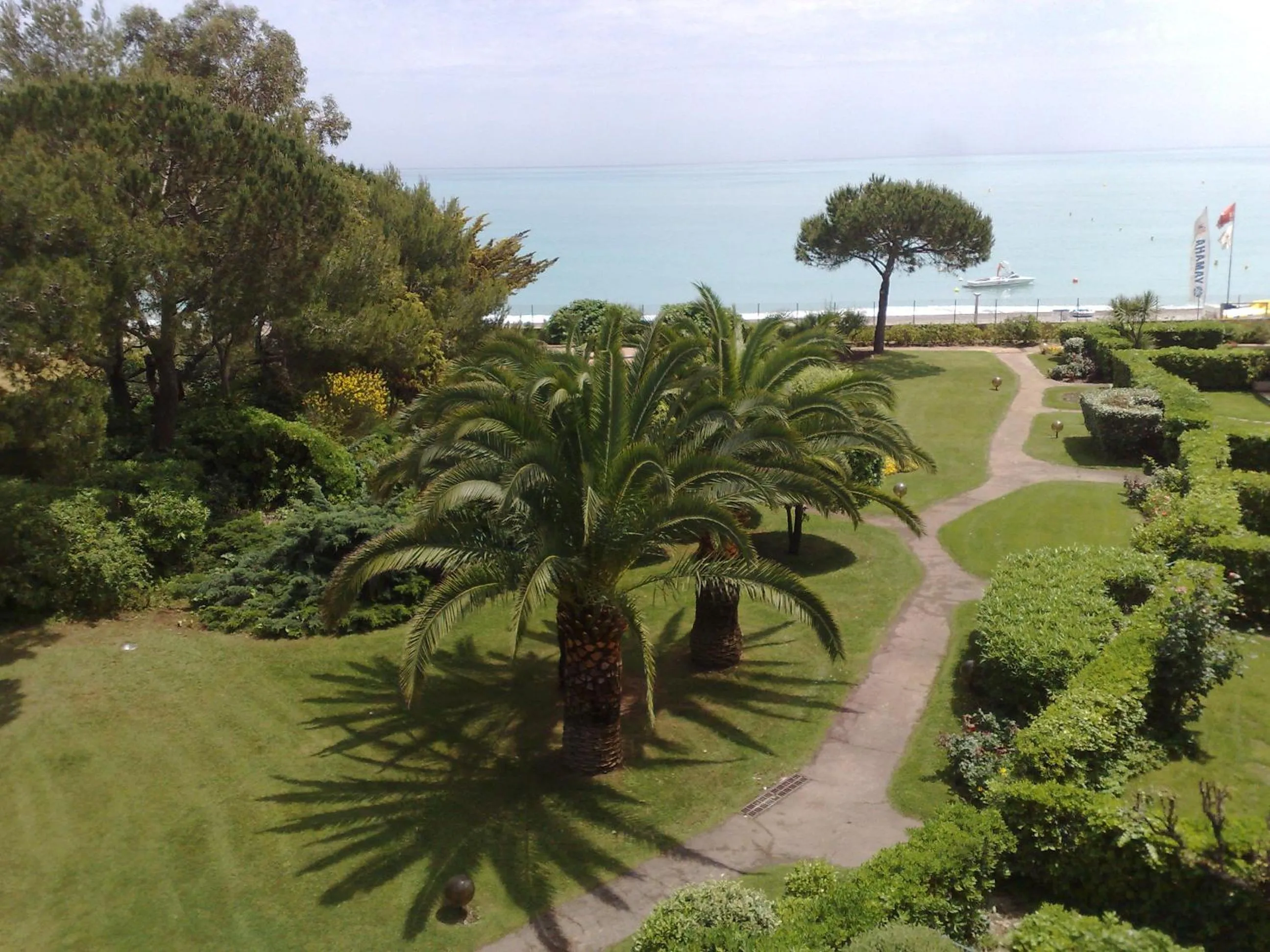 Garden in Hôtel Bahia