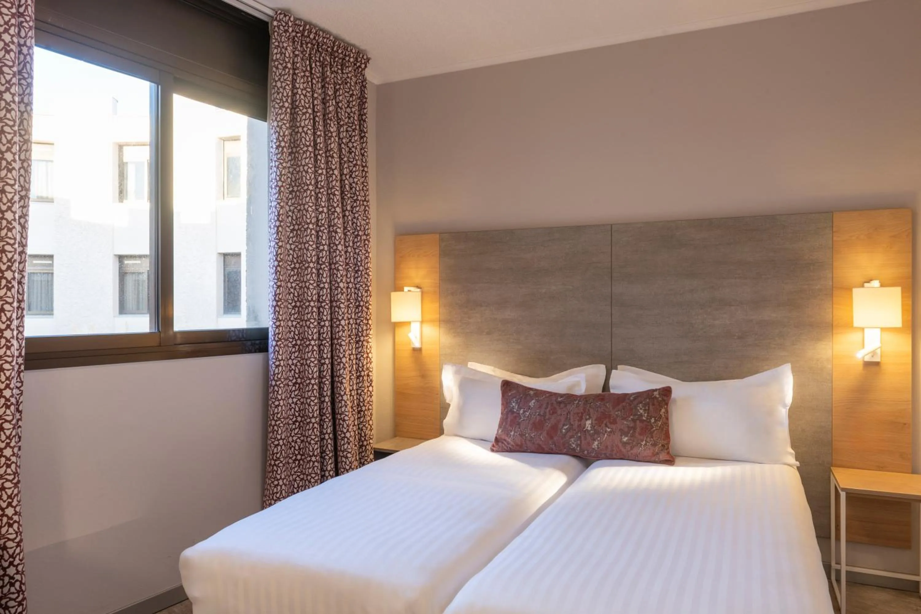 Bedroom, Bed in Hôtel Bahia