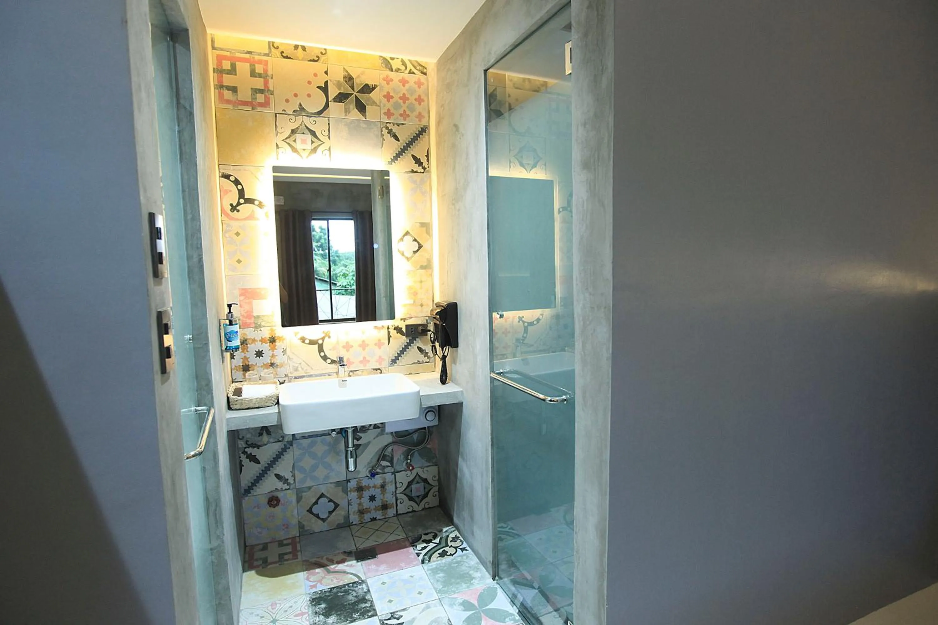 Bathroom in Zenvea Hotel