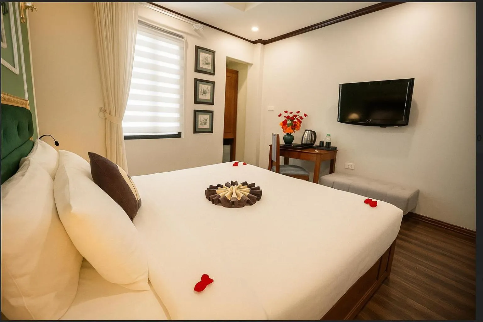 Bed in Hanoi Sena Hotel & Travel