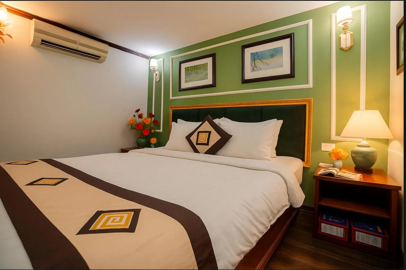 Photo of the whole room, Bed in Hanoi Sena Hotel & Travel