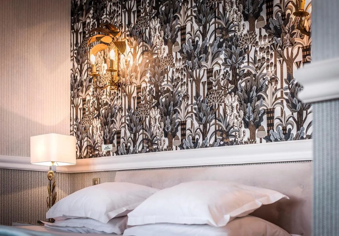 Decorative detail, Bed in Hôtel Belles Rives