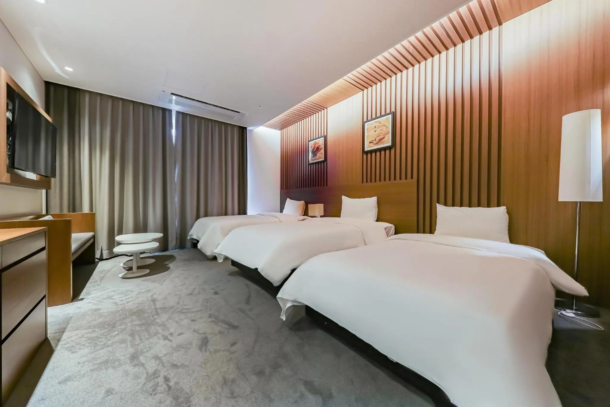Property building, Bed in Sejong City Osong Hotel