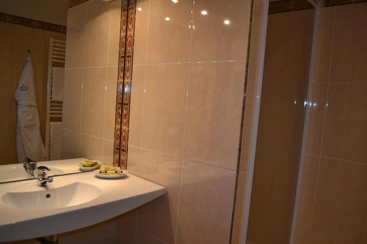 Bathroom in Coq hôtel