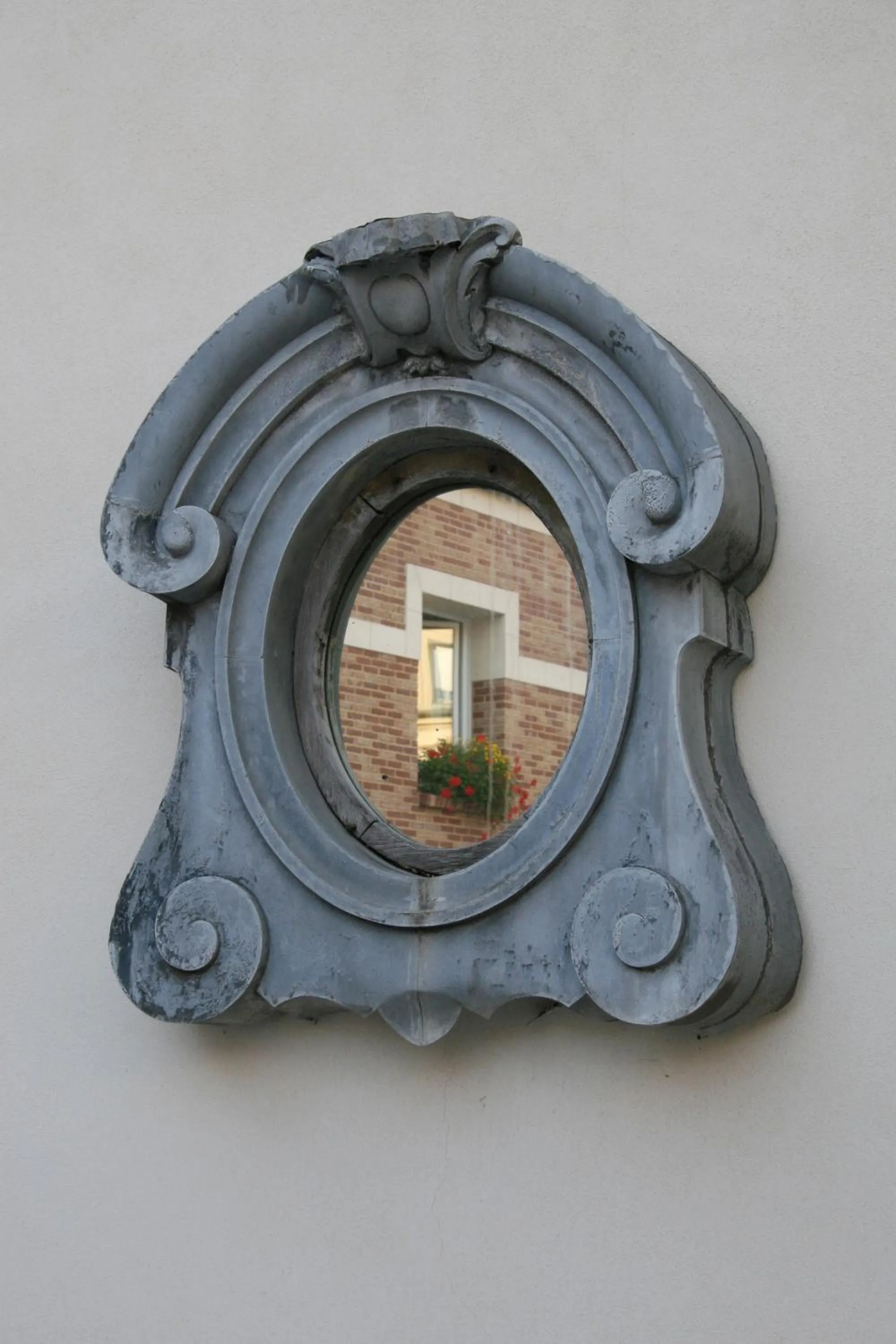 Decorative detail in Coq hôtel