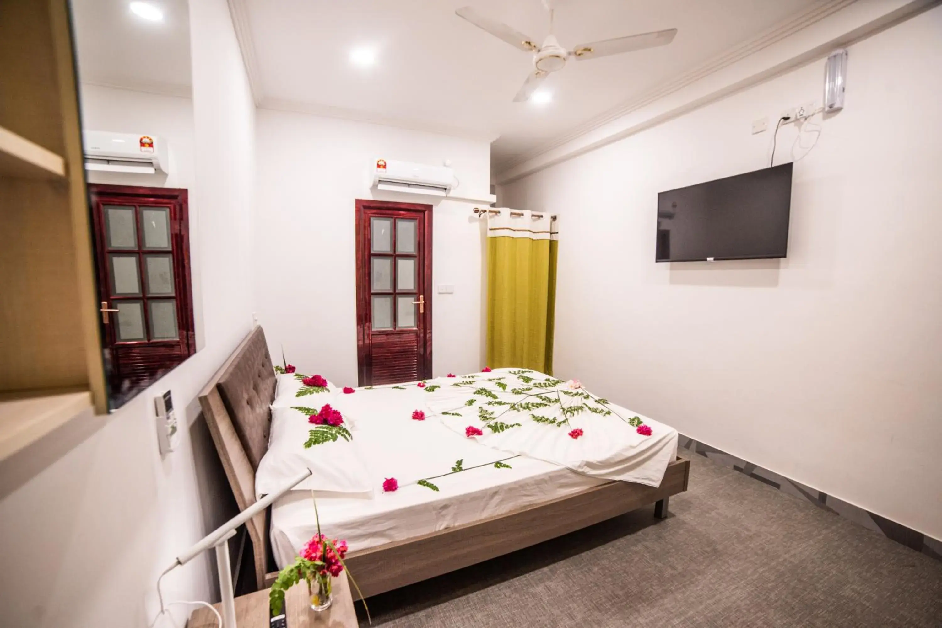 Deluxe Double Room with Shower in Dhangethi INN Deluxe Double Room with Shower in Dhangethi INN