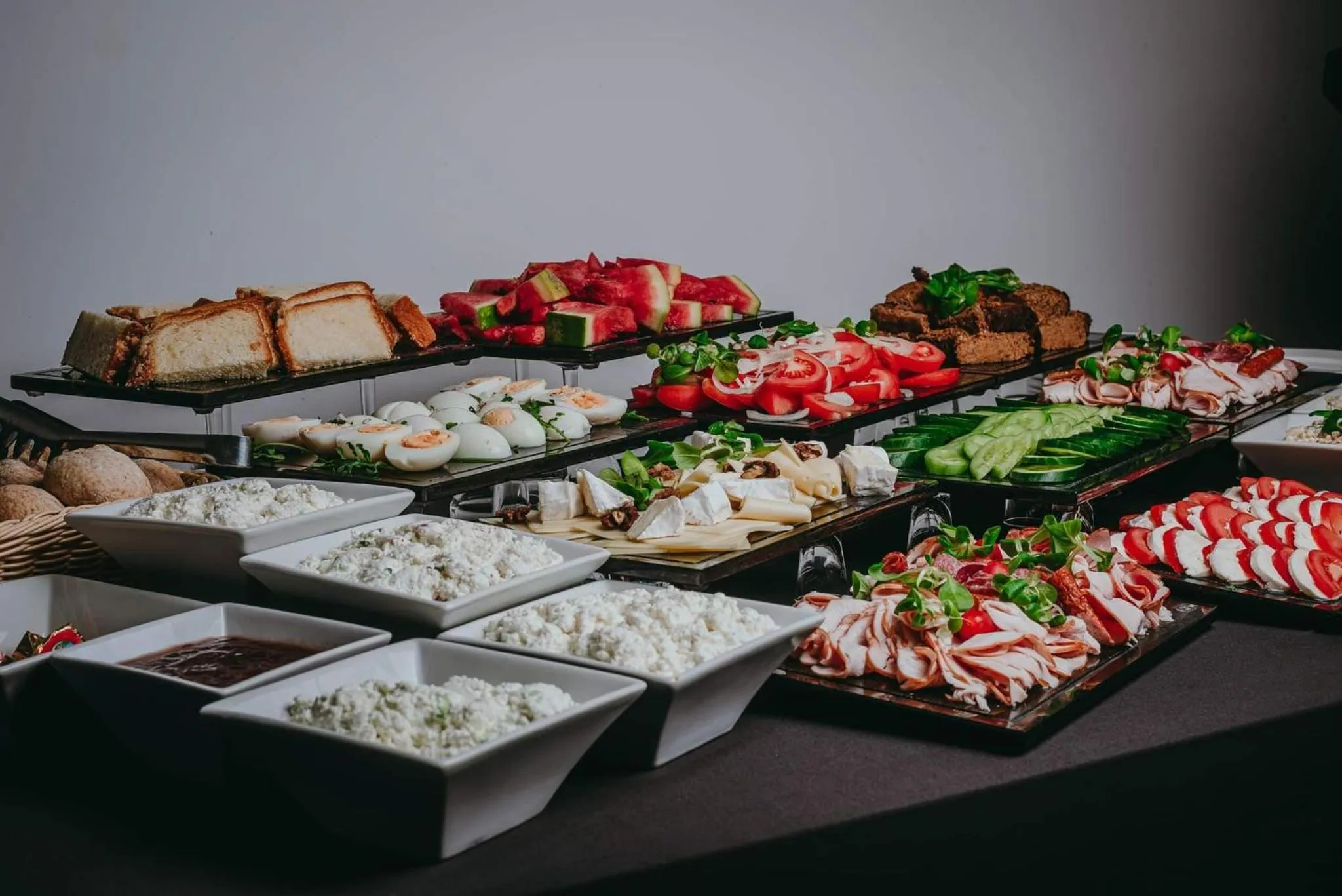 Restaurant/places to eat in S7 Hotel