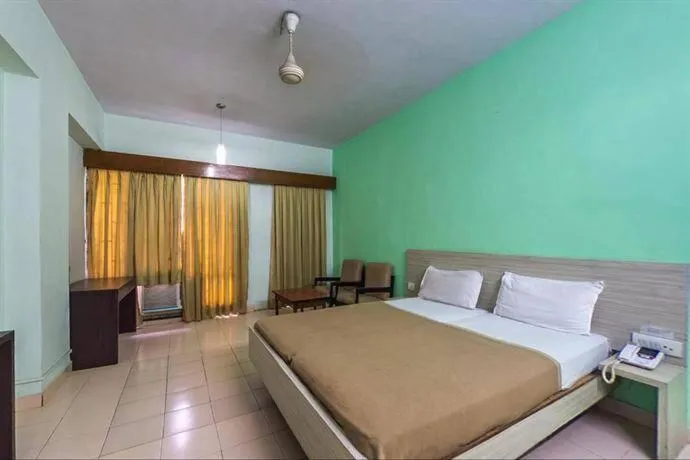 Photo of the whole room, Bed in Hotel Jaya International