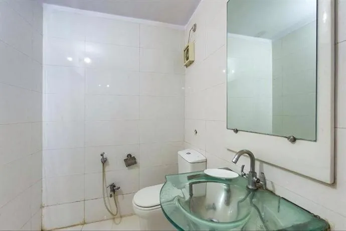 Bathroom in Hotel Jaya International