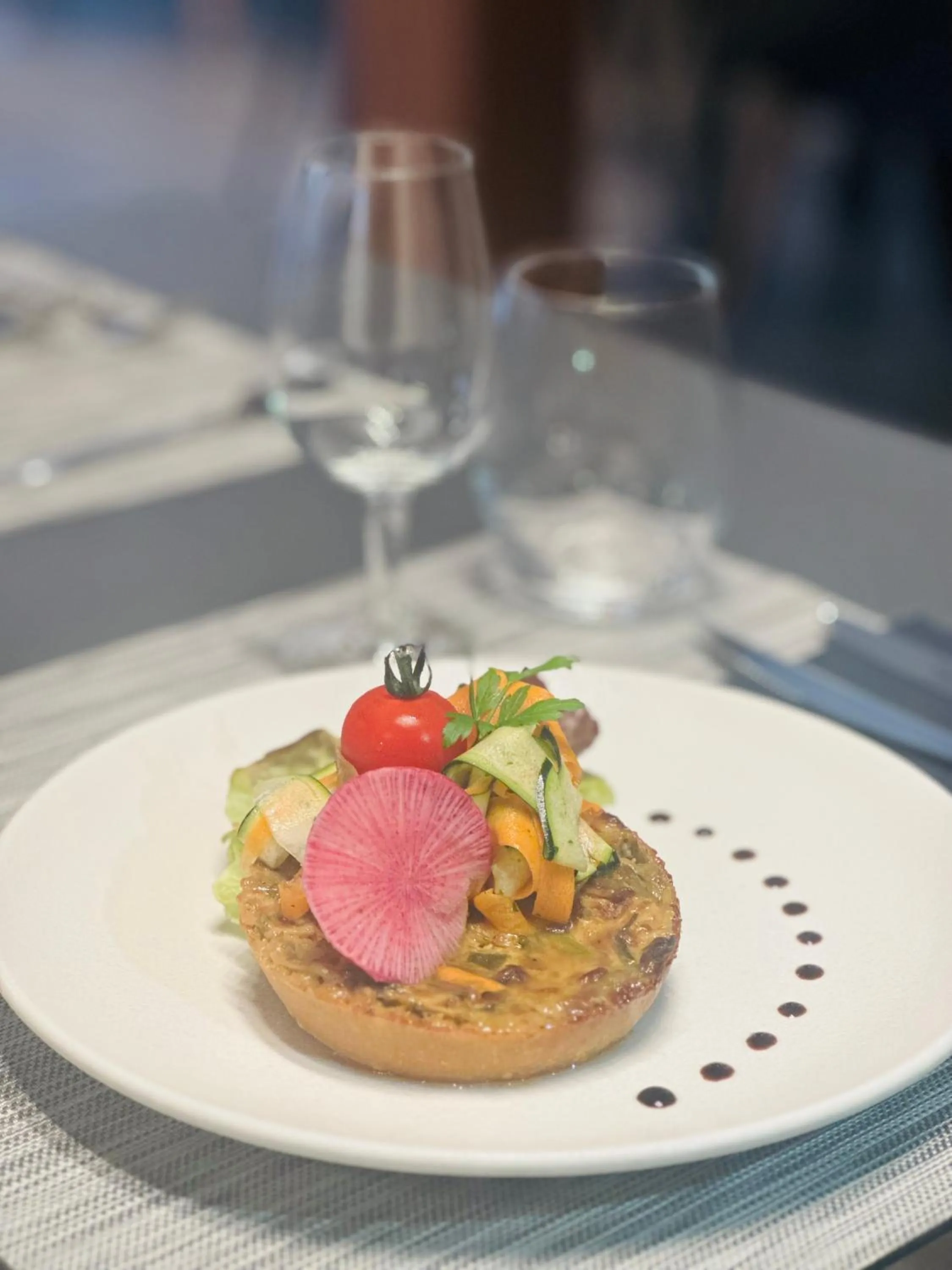 Restaurant/places to eat in Hotel et Spa Le Lion d'Or