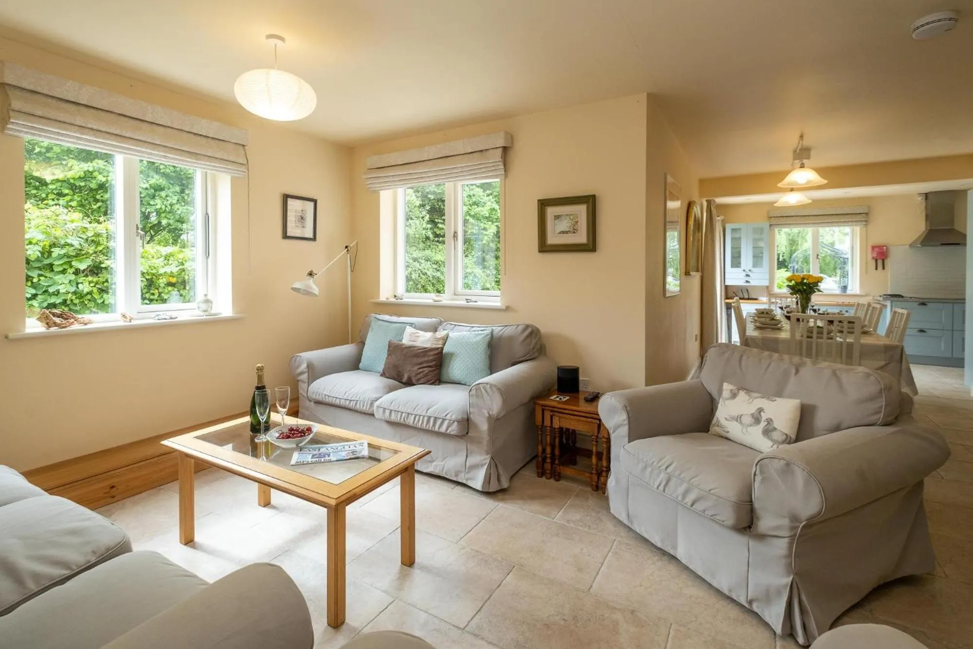 Property building in Willow House in Knodishall, Sleeps 7 - Only a short drive from Aldeburgh, Thorpeness & Snape Maltings - Managed by Aldeburgh Coastal Cottages
