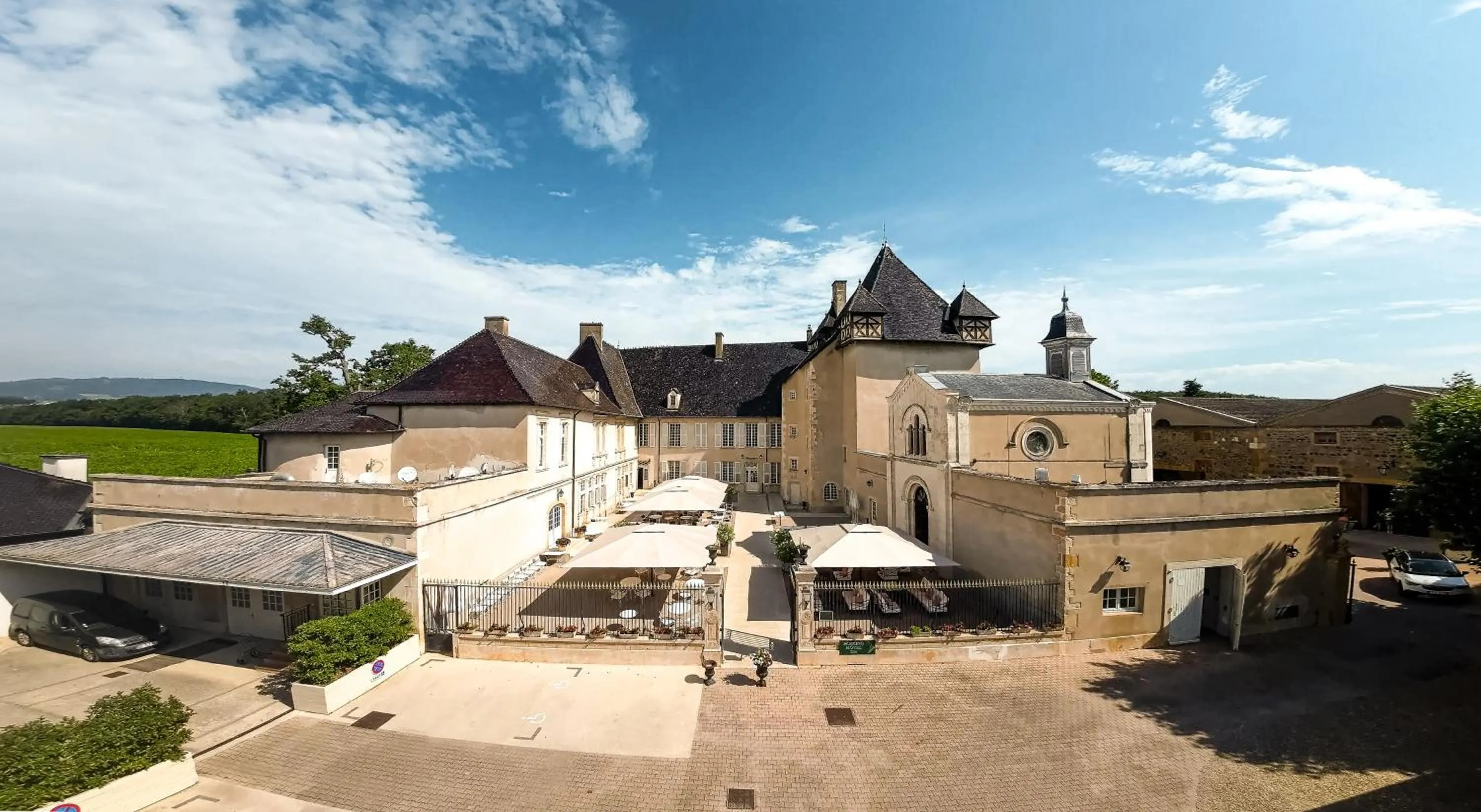 Property building in Château de Pizay