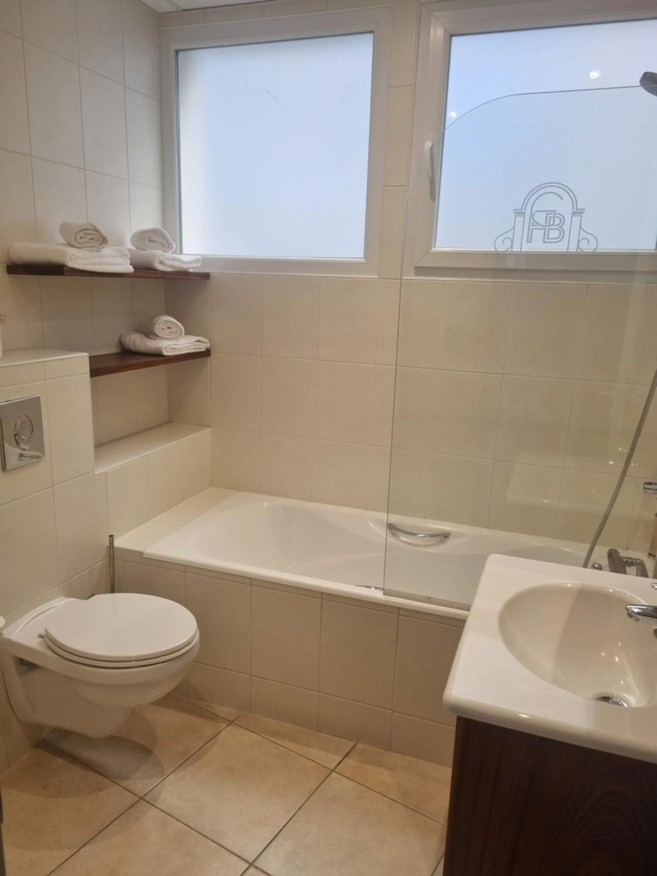 Bathroom in Best Western Grand Hotel de Bordeaux