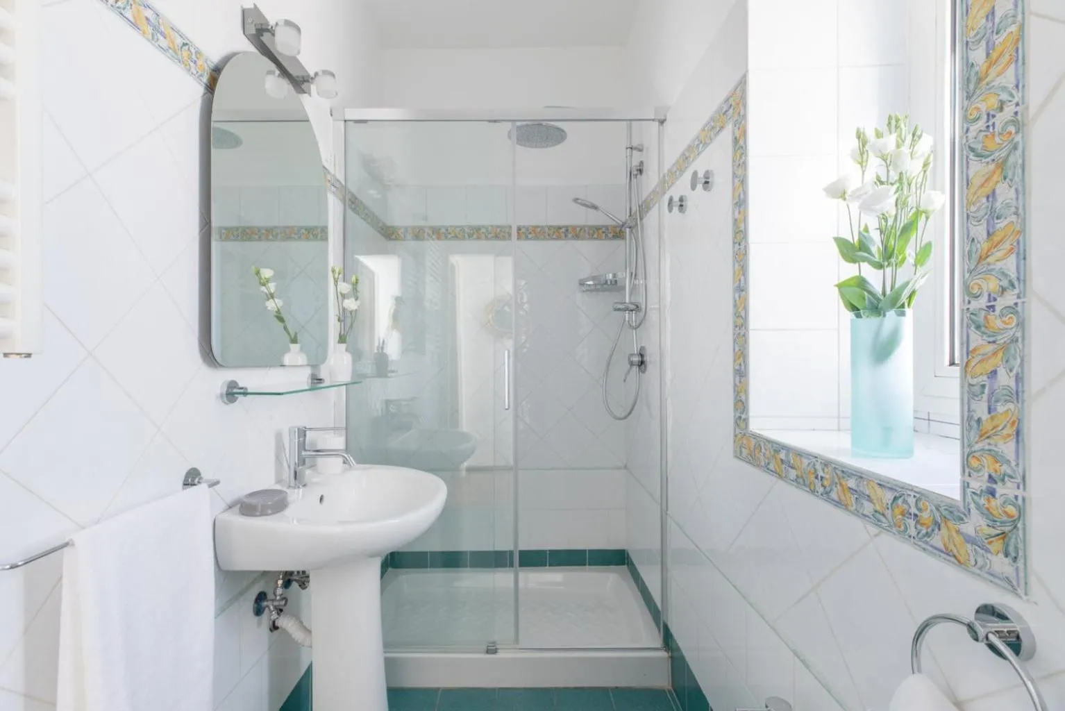 Shower in The Great View