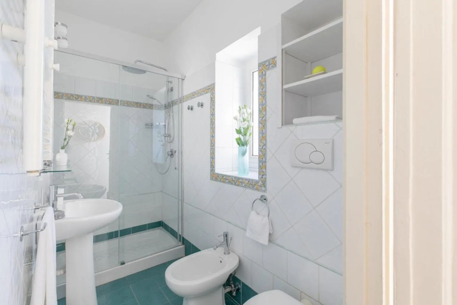 Shower in The Great View