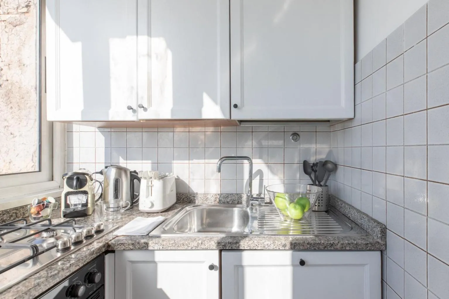 Kitchen or kitchenette in The Great View