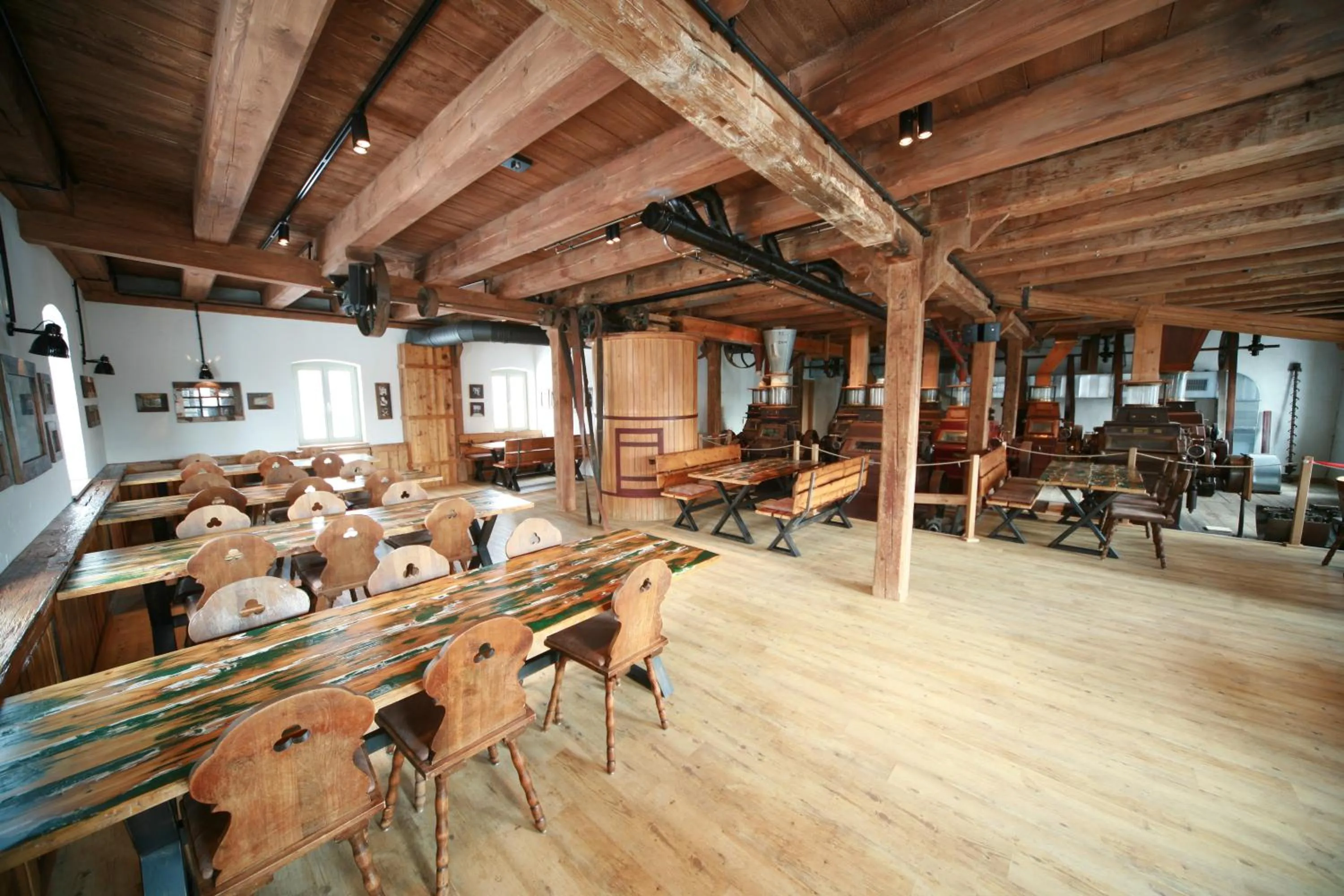 Restaurant/places to eat in Hotel Kunstmühle