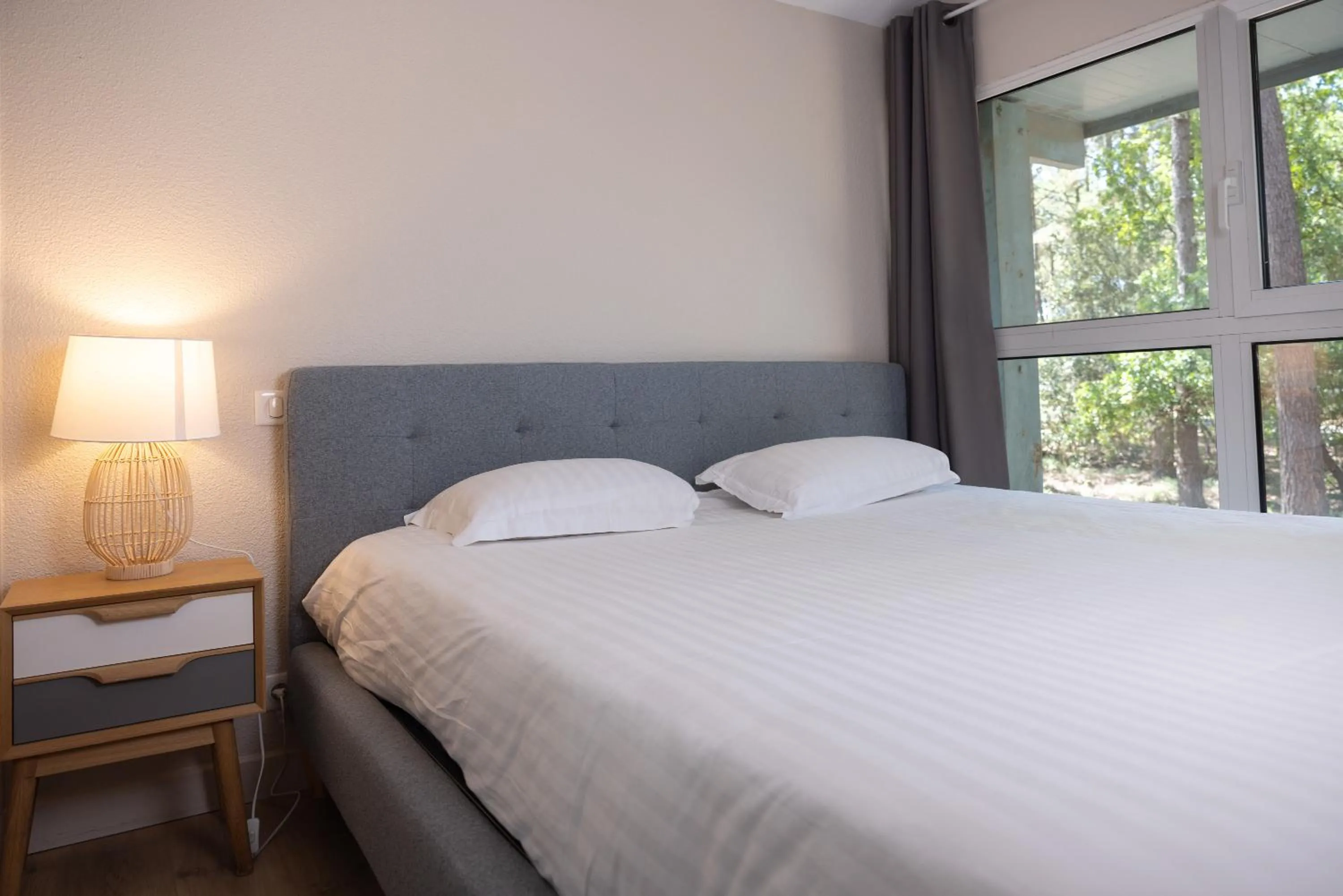 Bed in Hôtel & Spa Vitalparc, The Originals Collection