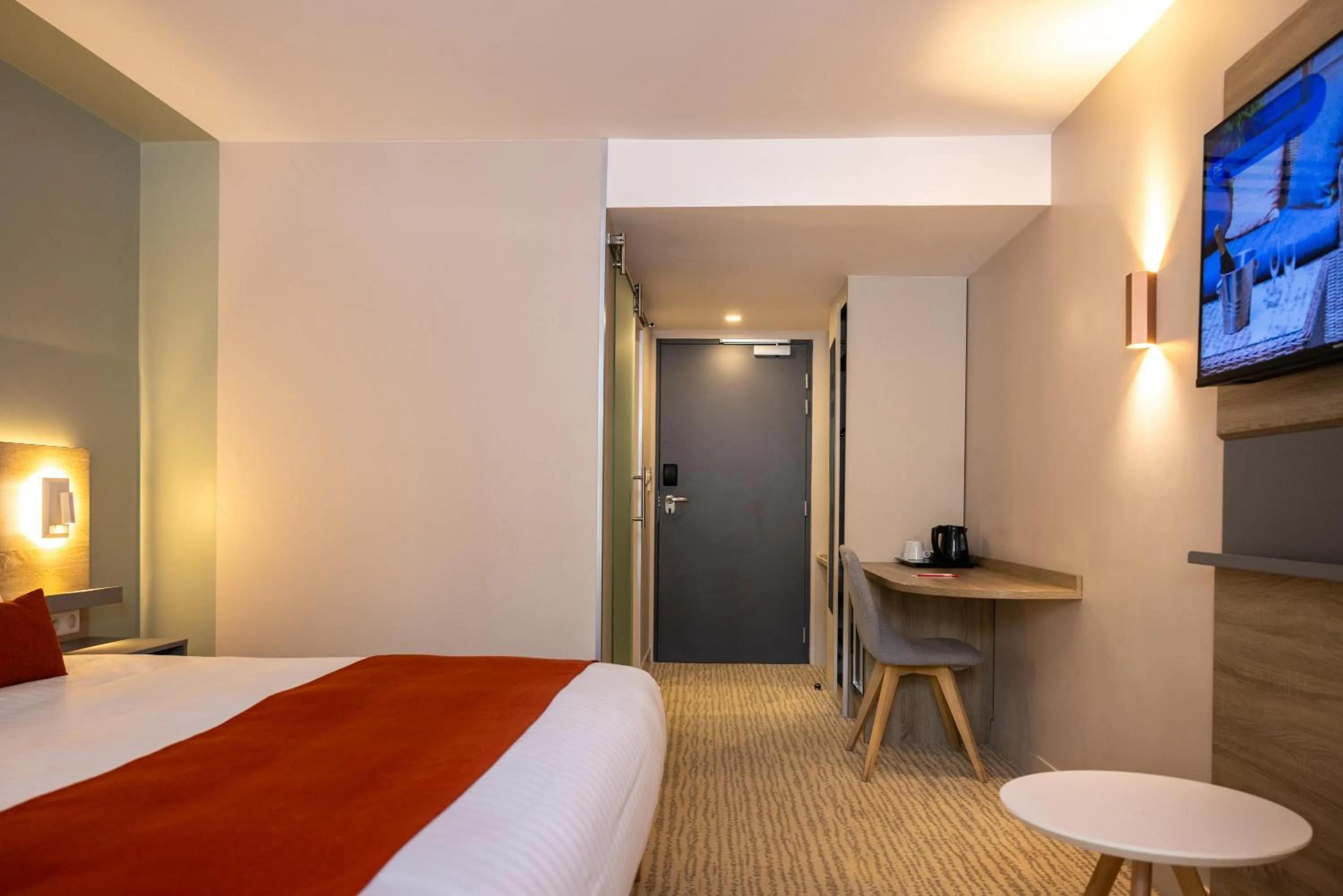 Bed in Hôtel & Spa Vitalparc, The Originals Collection